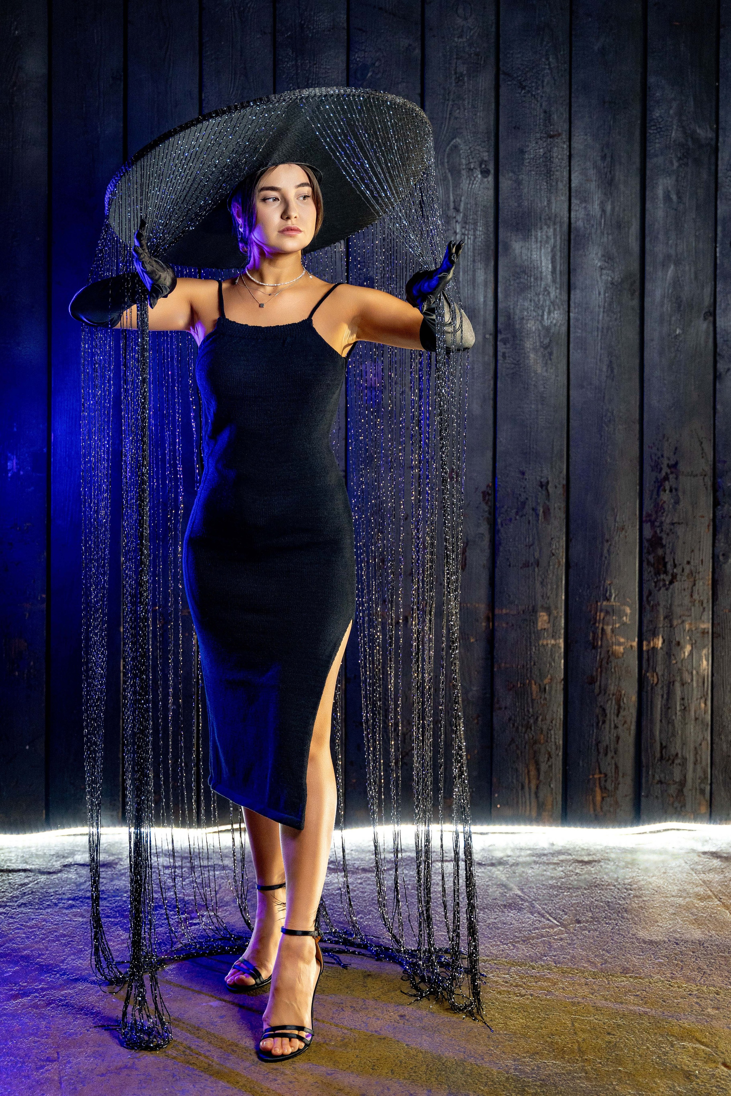 В шляпе с нитями. Профессиональный фотограф Ковалева Олеся