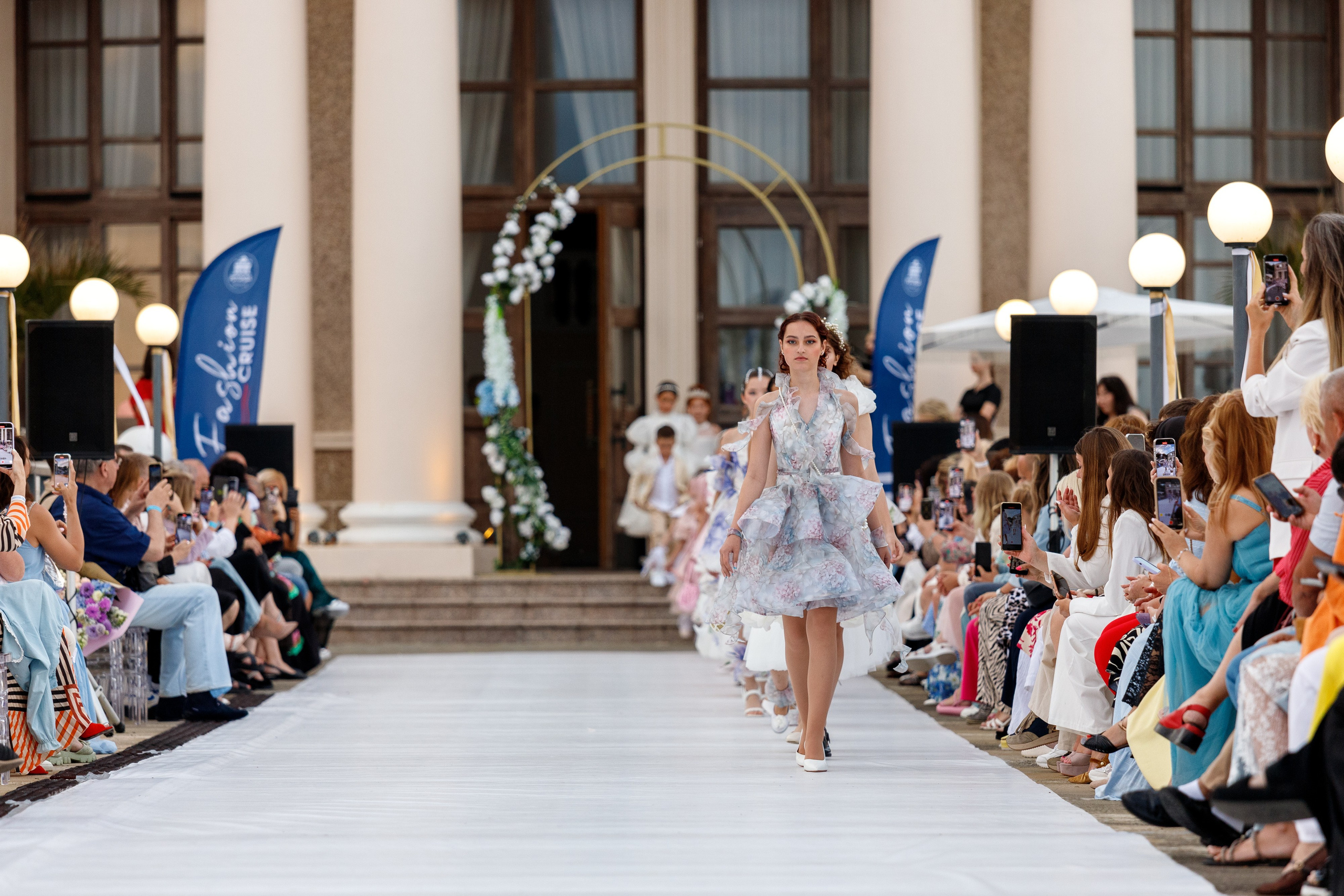 29 Fashion Cruise. Интерьерный и фуд фотограф в Иркутске Дмитрий Арно