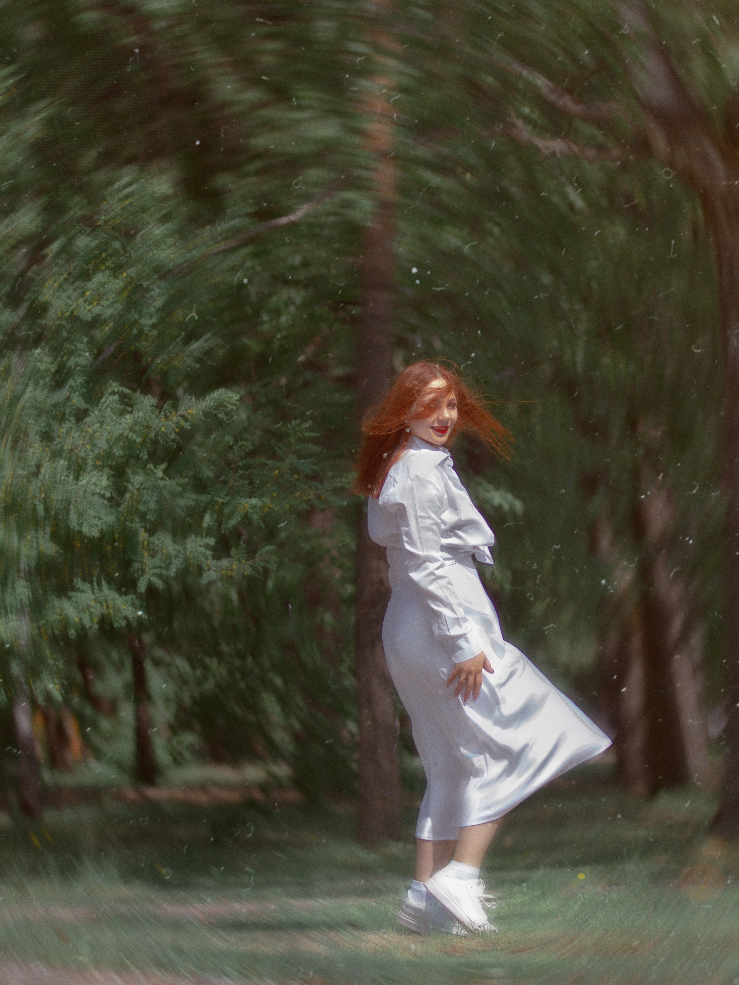 Яблони в саду. Арт-фотограф Крис Л. в Тобольске: портрет, семейные, свадьбы