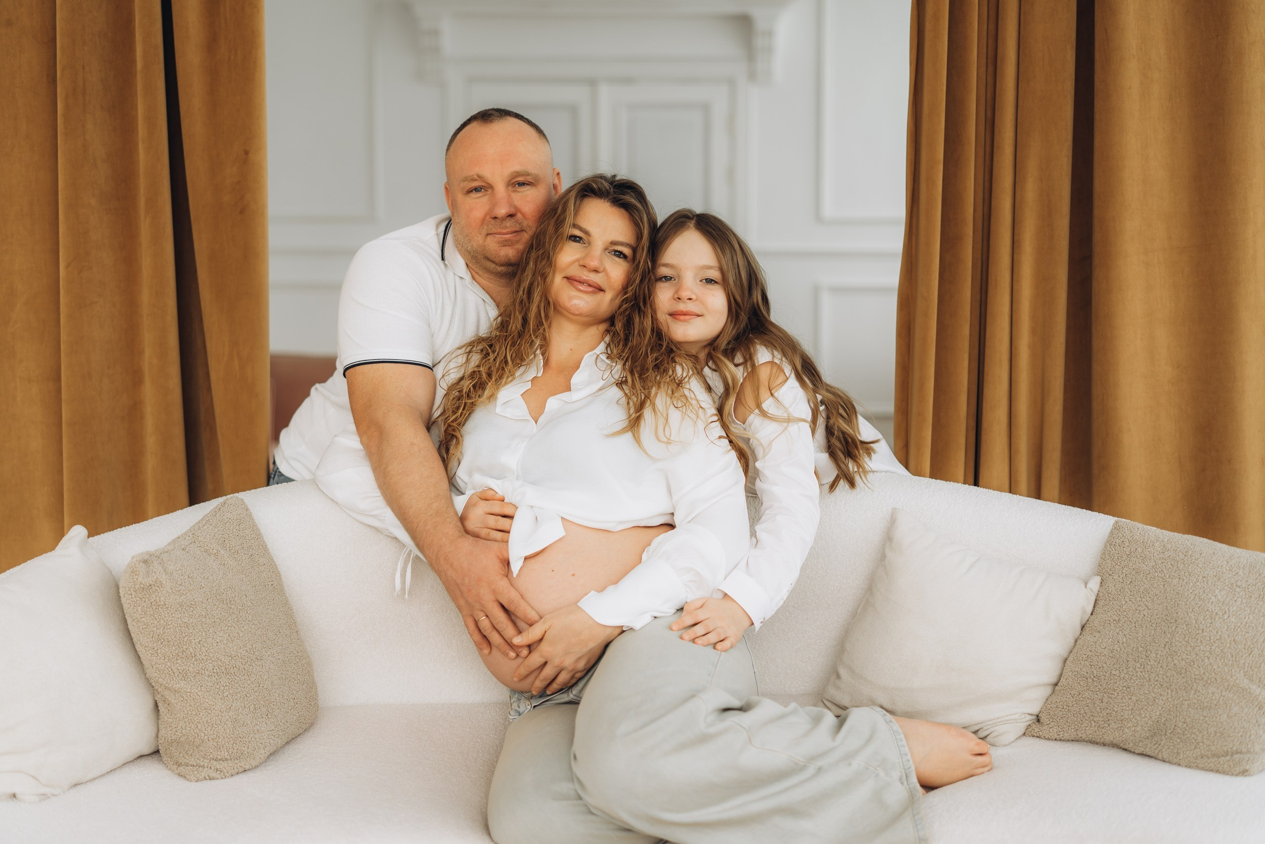 Семейная съемка в студии. Фотограф Екатеринбург Кокшарова Александра