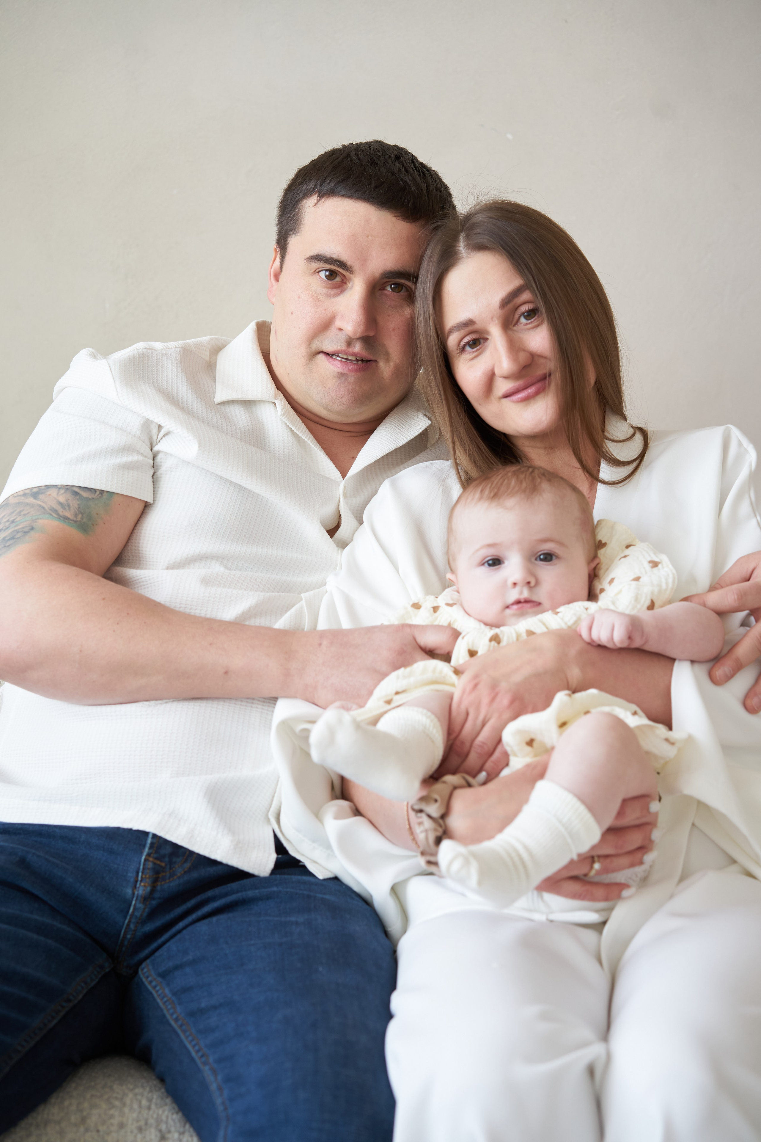 Семейная фотосессия в студии. Фотограф Екатеринбург Кокшарова Александра