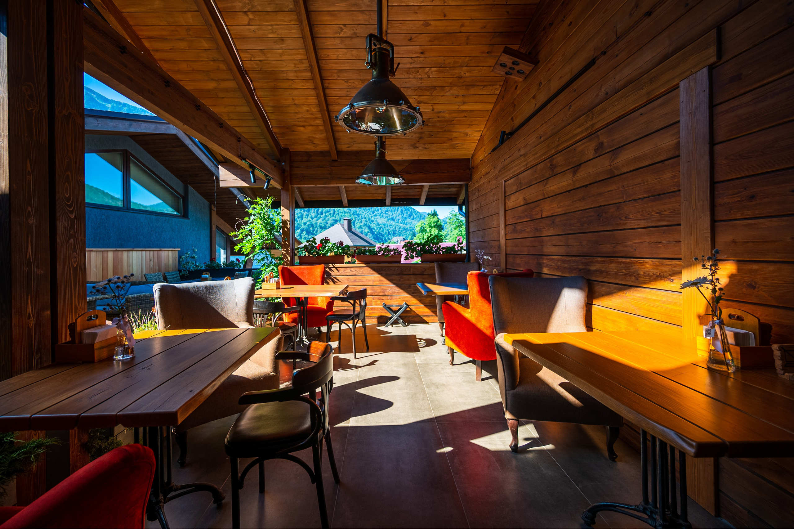 Ресторан «Трикони» в Красной Поляне. Репортажный фотограф в Красной Поляне и Сочи Павлюченко Екатерина