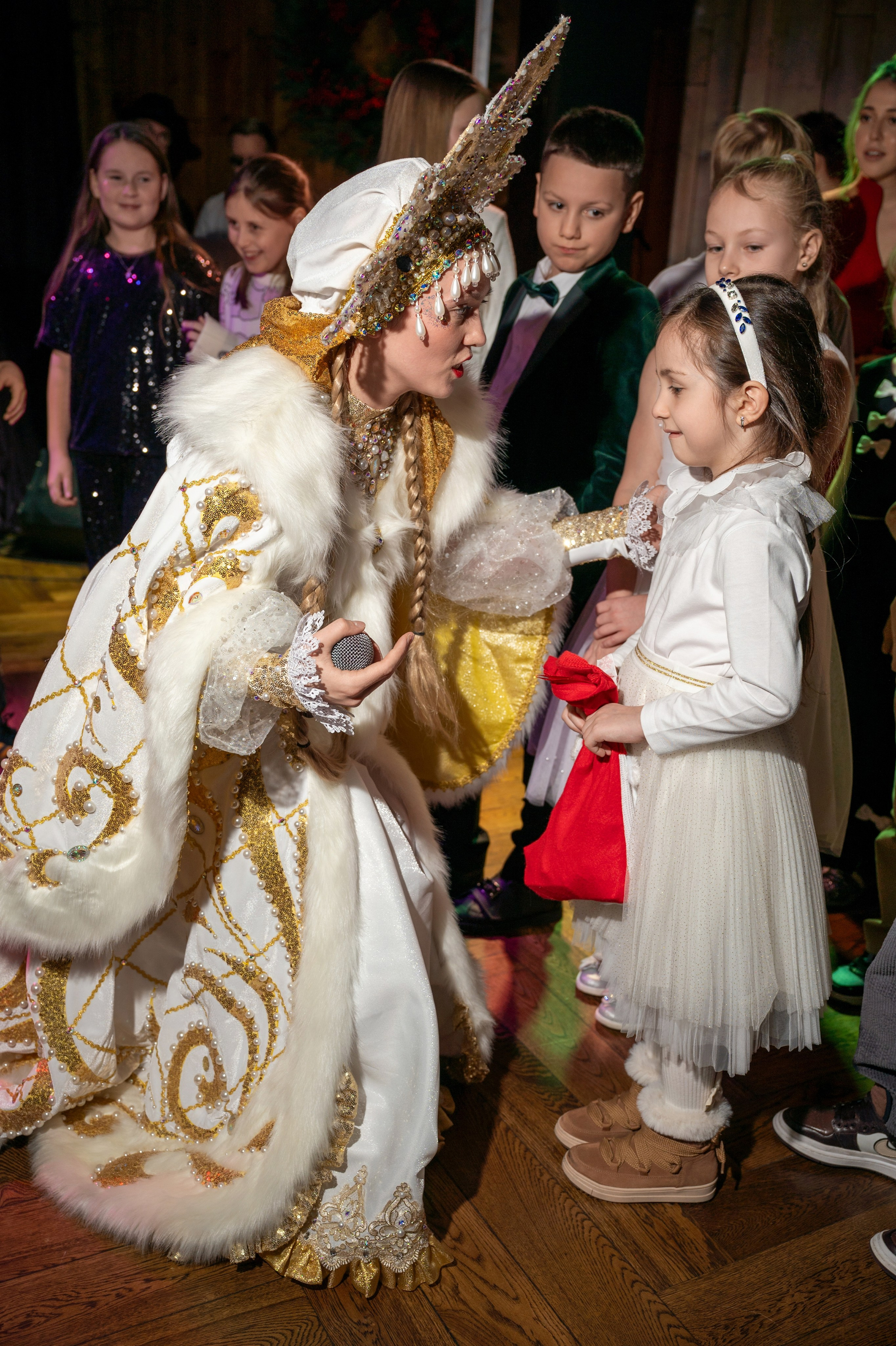 Новый год 2025 в ресторане Red Fox. Репортажный фотограф в Красной Поляне и Сочи Павлюченко Екатерина