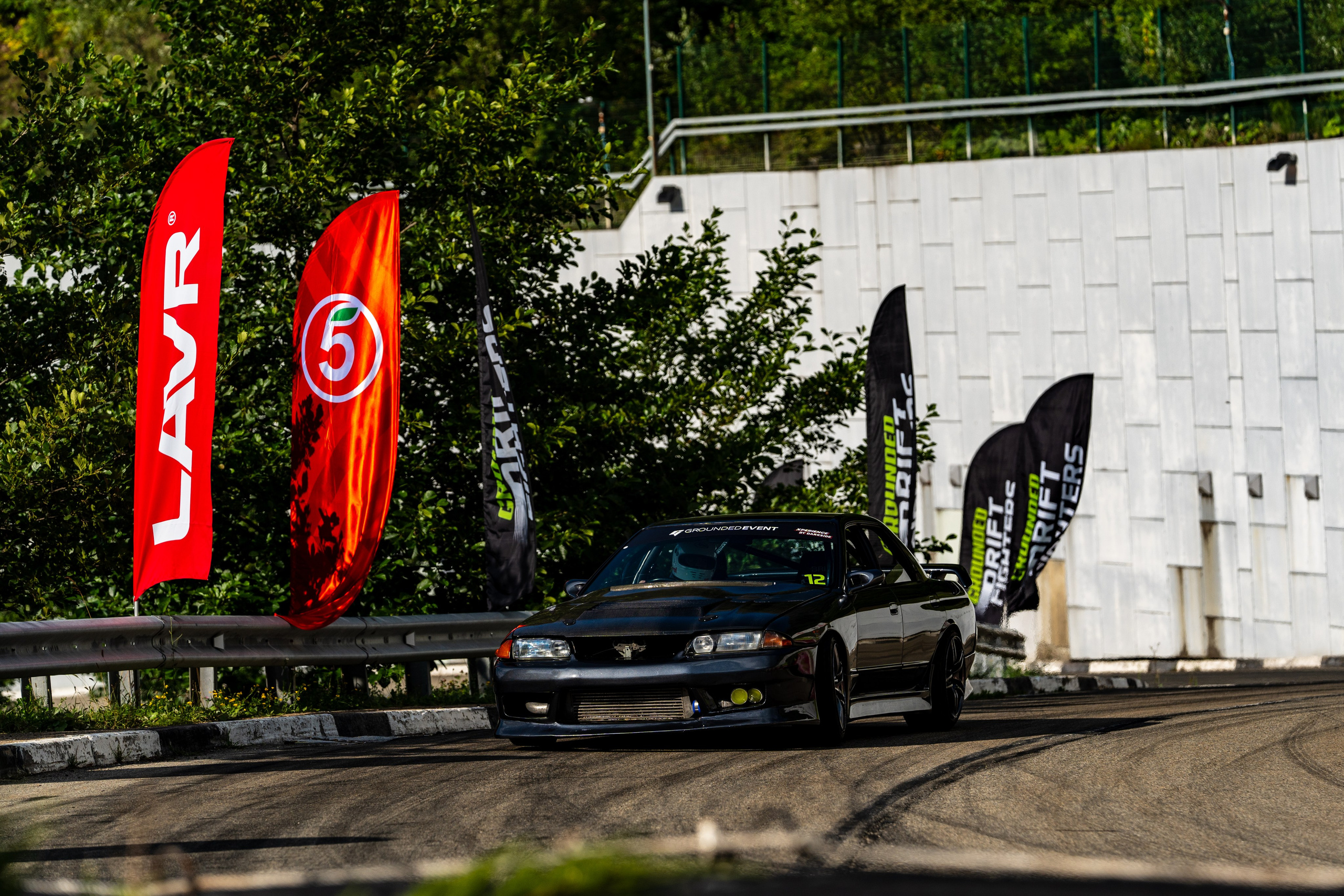 Автомобильные дрифт-гонки в рамках фестиваля Grounded 2024. Репортажный фотограф в Красной Поляне и Сочи Павлюченко Екатерина