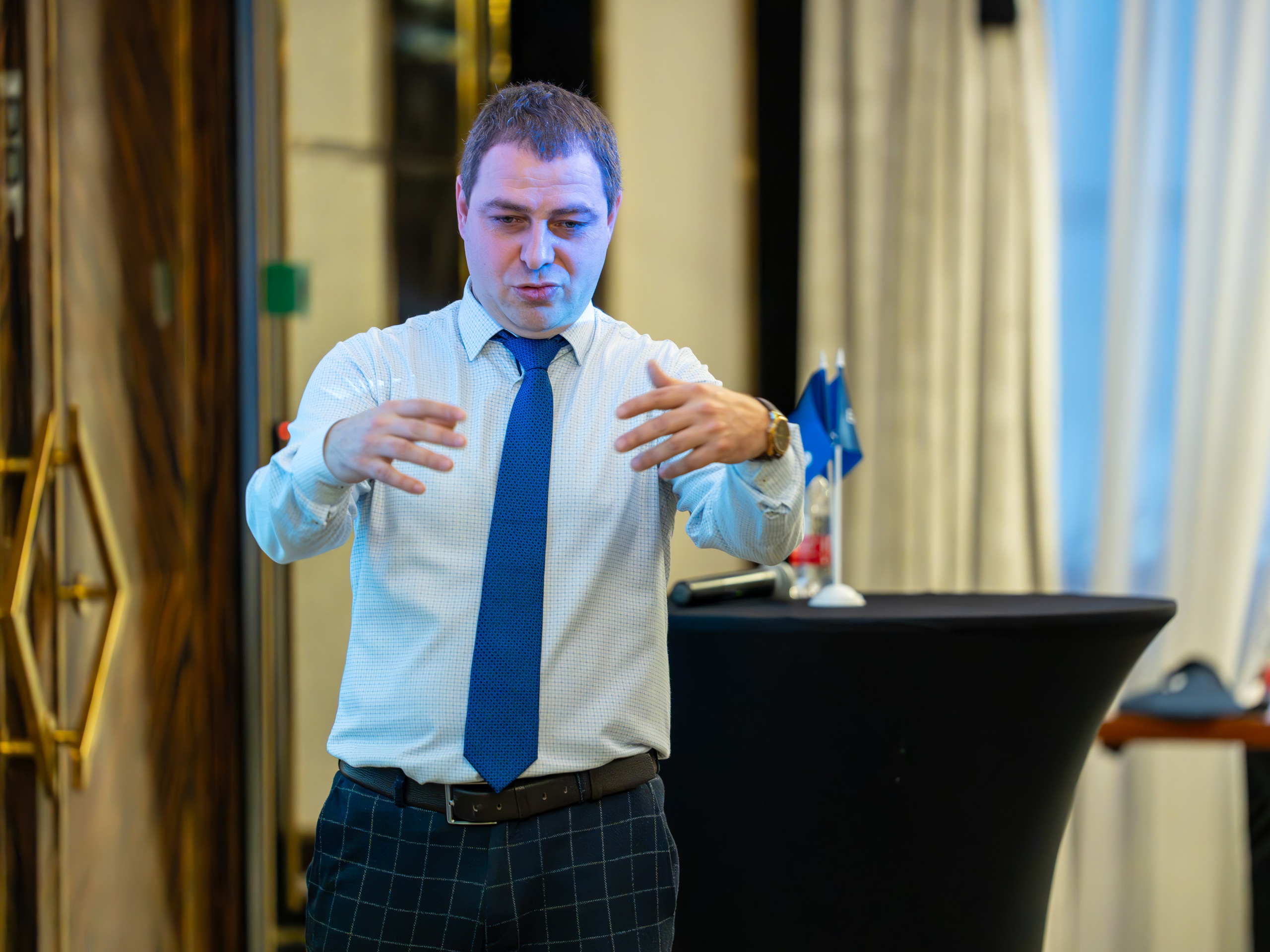 MICE мероприятие для компании «Базис». Репортажный фотограф в Красной Поляне и Сочи Павлюченко Екатерина