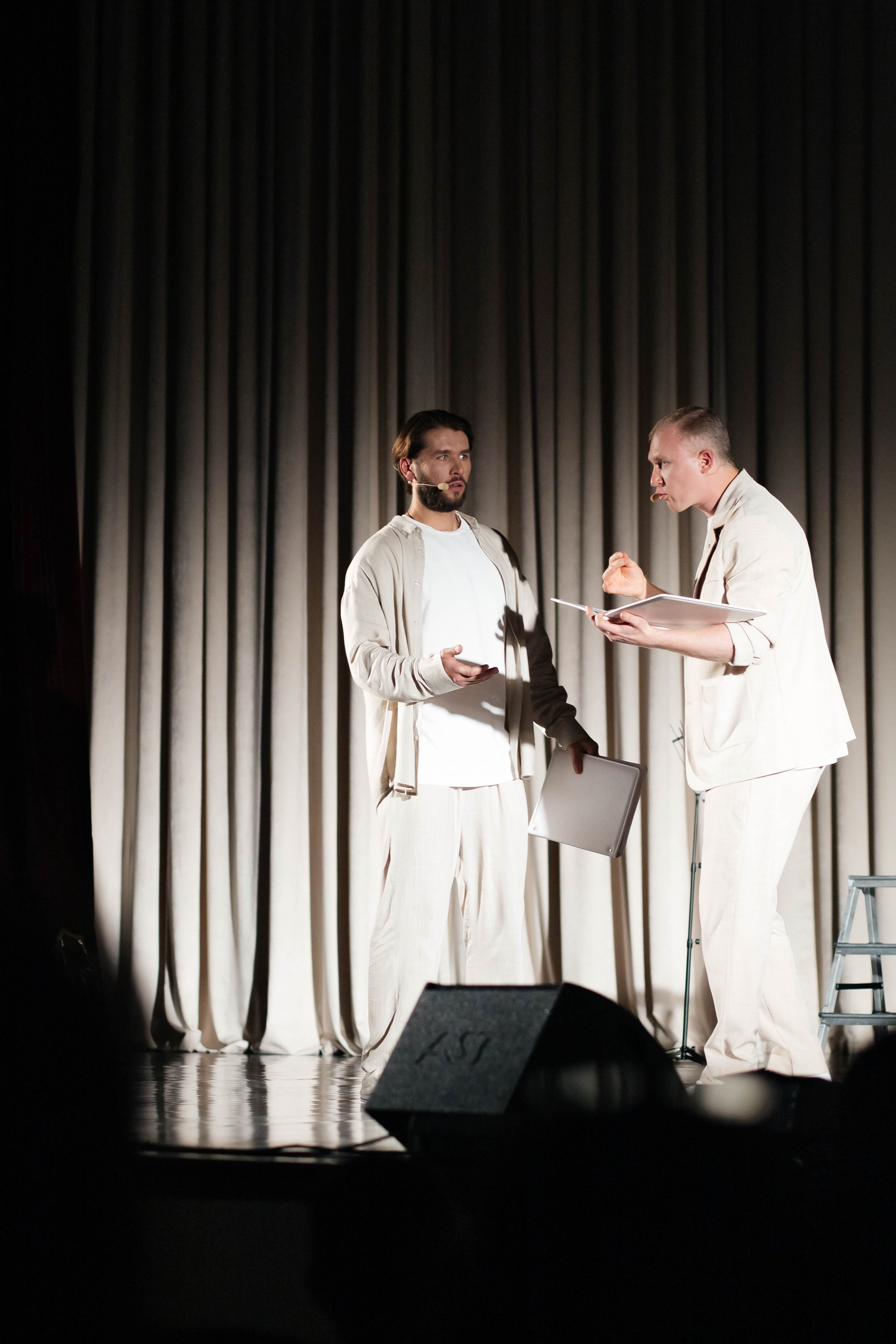 НИТЬЯ " В объятьях неба». Женский фотограф в Оренбурге Ирина Заводчикова