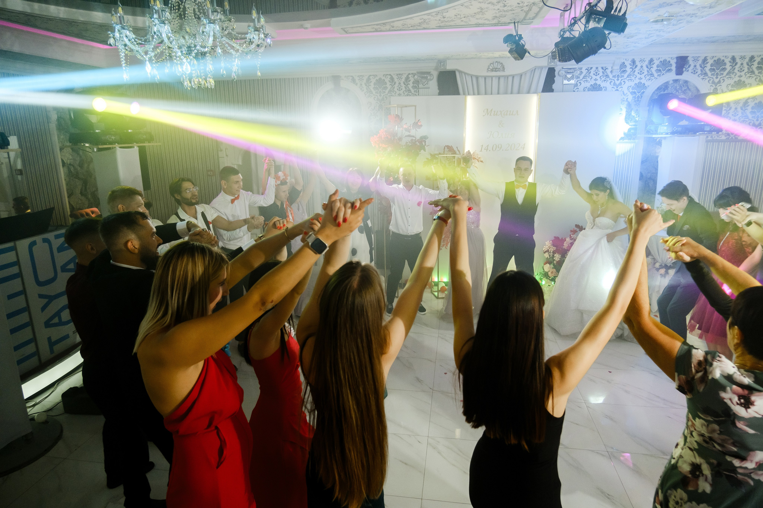 Михаил и Юлия. Свадебный фотограф | репортаж | праздники | крещение