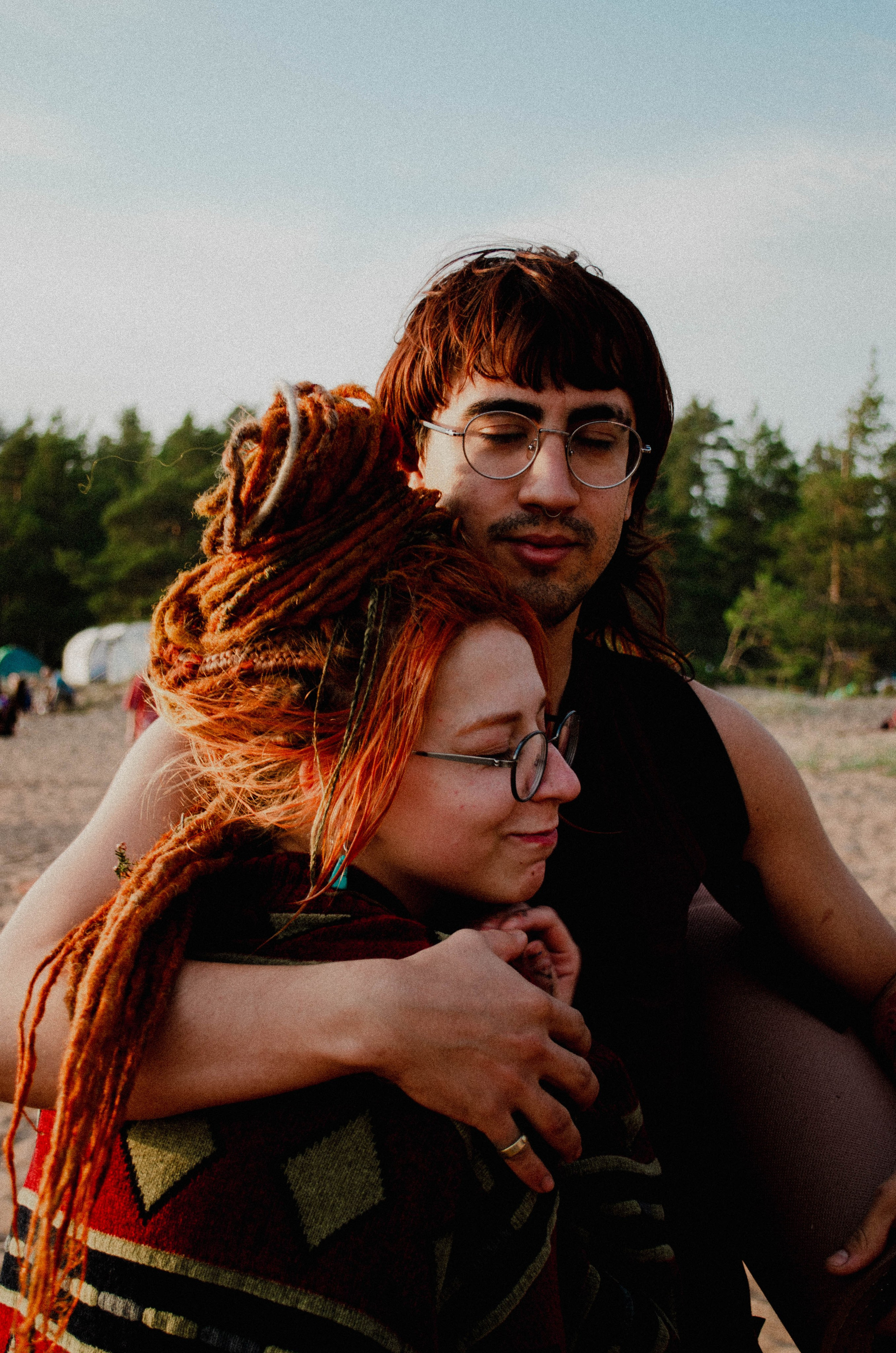 живые портреты на музыкальном фестивале, в походе