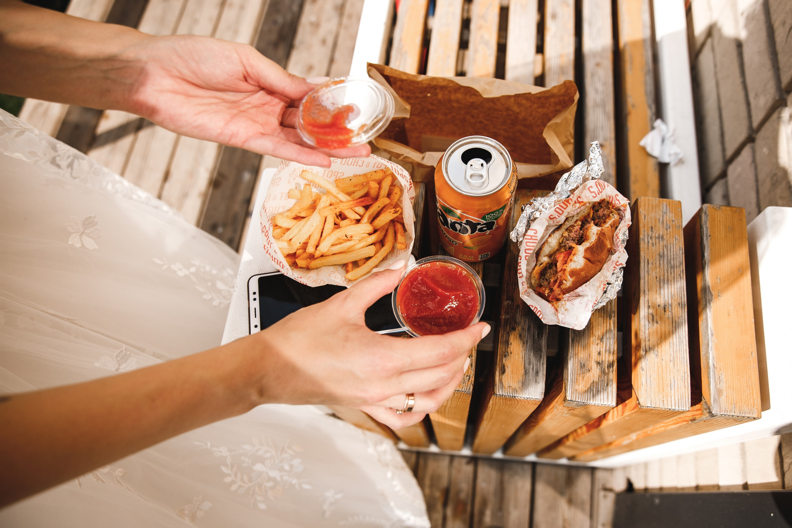 Бургеры сближают. Свадебный фотограф в Новосибирске Анастасия Бантик