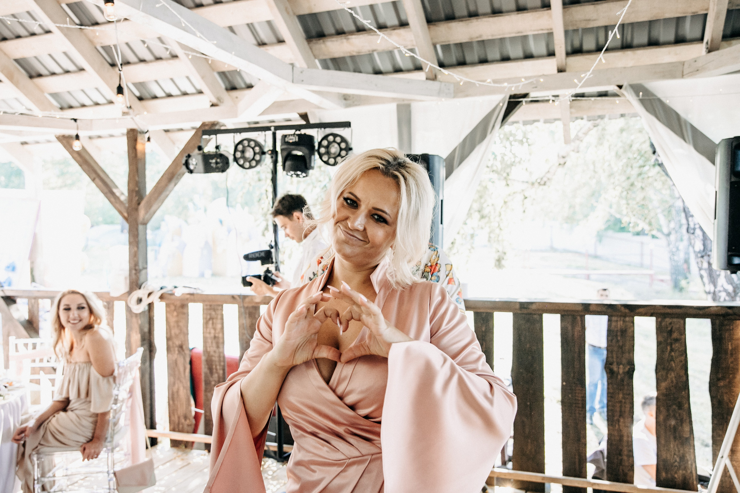 Видели ночь, гуляли всю ноооочь до утраааа. Свадебный фотограф в Новосибирске Анастасия Бантик