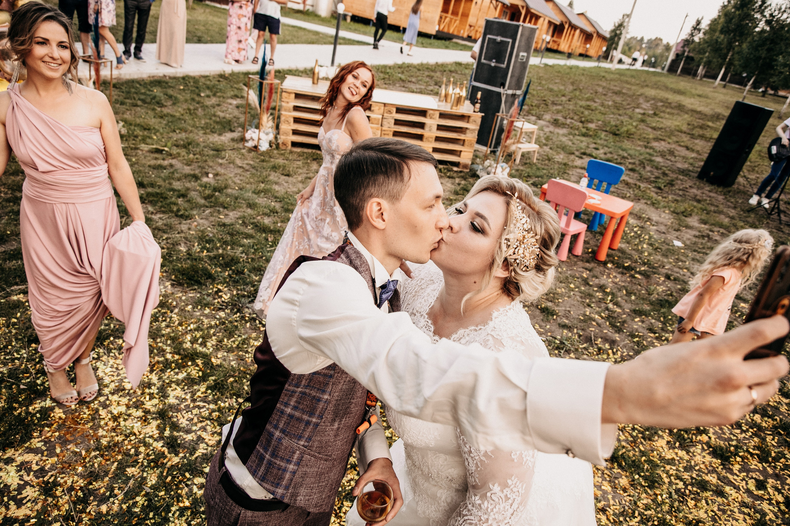 Видели ночь, гуляли всю ноооочь до утраааа. Свадебный фотограф в Новосибирске Анастасия Бантик