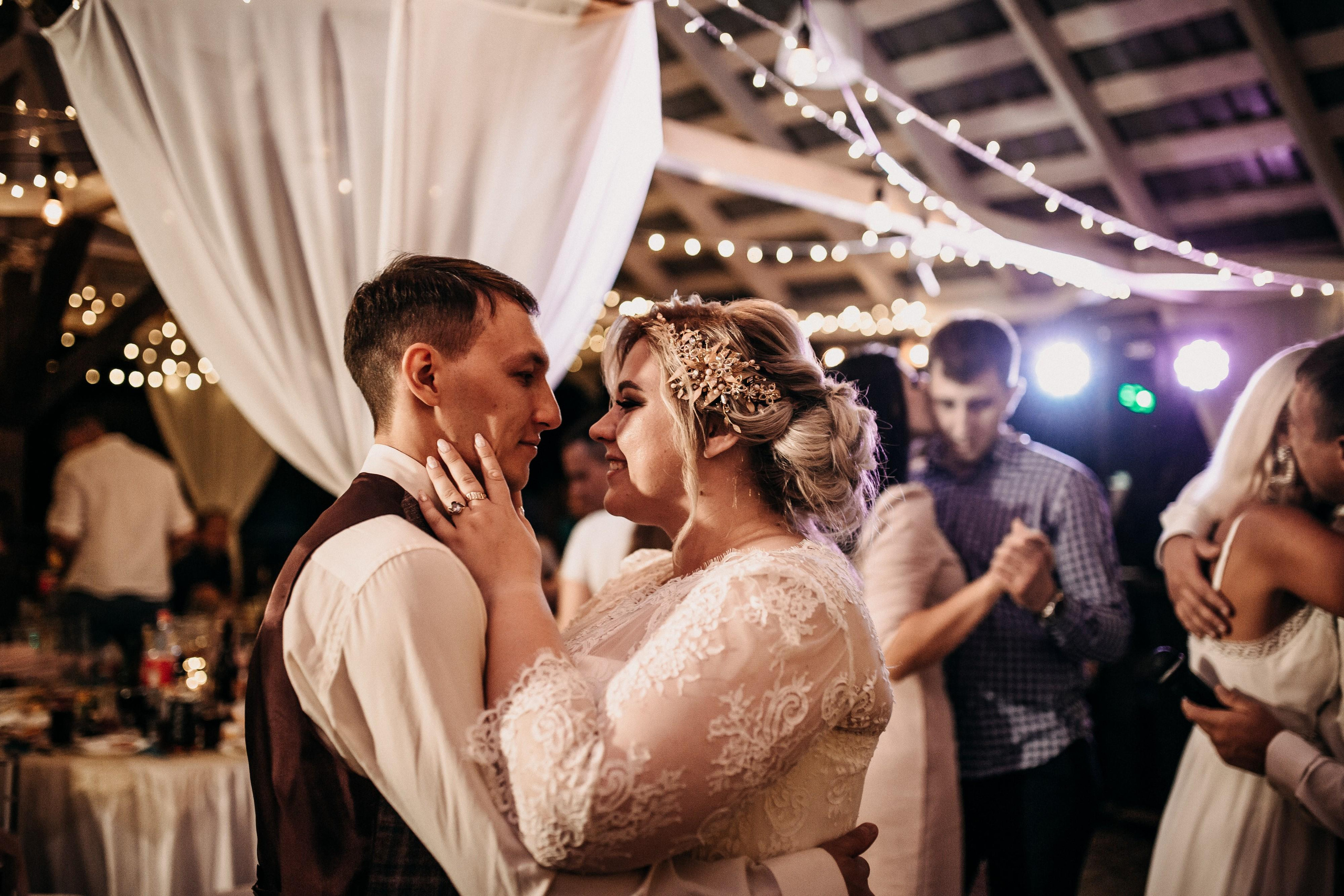 Видели ночь, гуляли всю ноооочь до утраааа. Свадебный фотограф в Новосибирске Анастасия Бантик