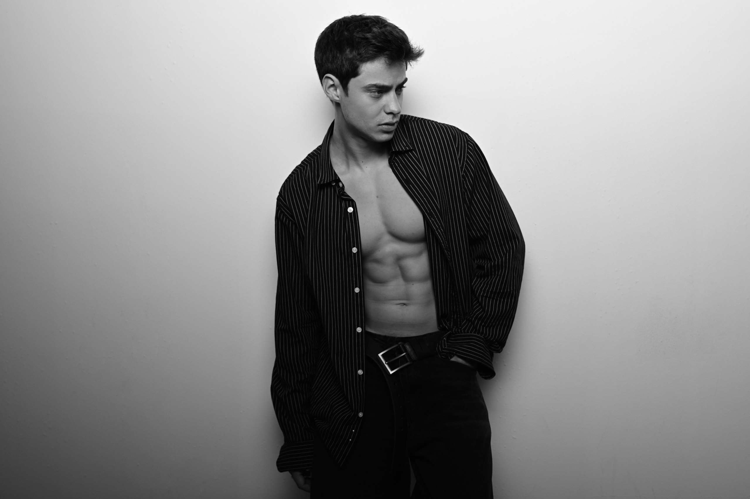 Артём. Портретный и мужской фотограф в Новосибирске