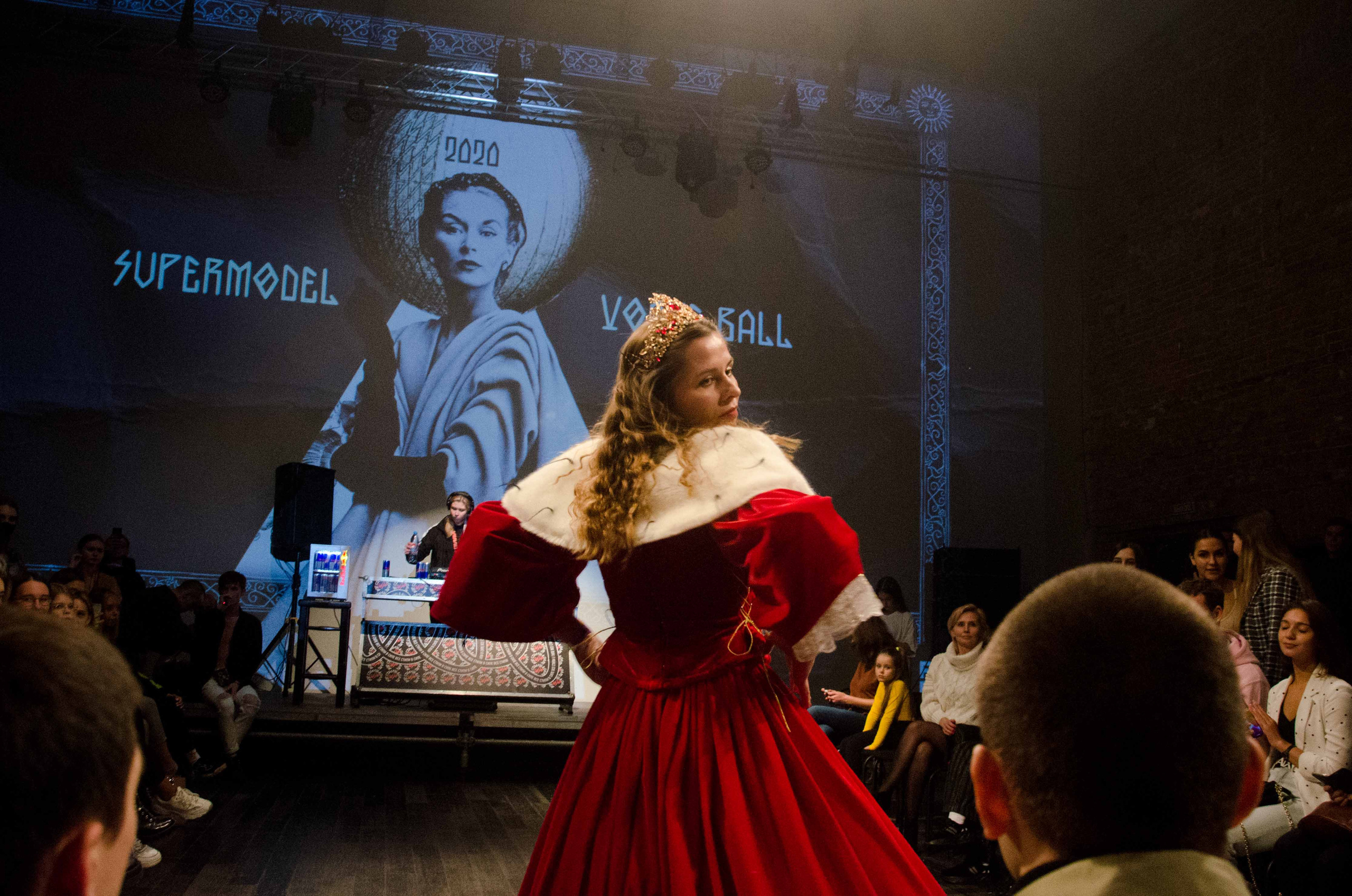 О нас. Дракон и Ведьмочка — творческая коллаборация