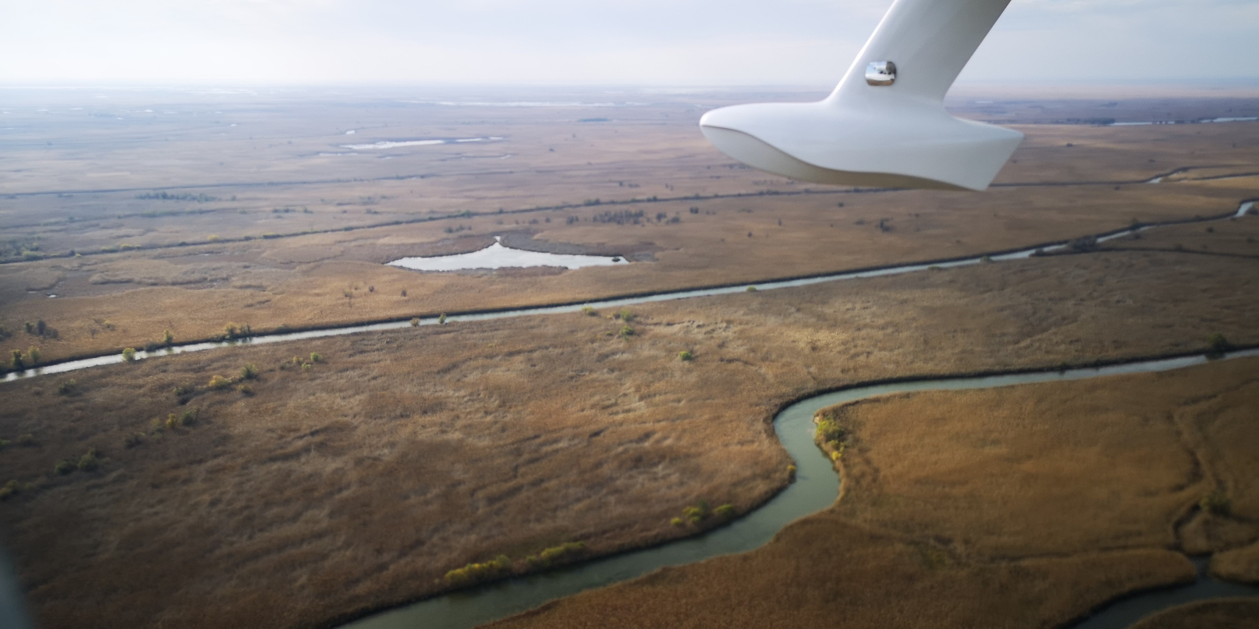 Каспийское море (наука на Ла-8) (2021 г.). Фотоальбом показывающий увлекательный мир авиации и мир медведей Андрея Иванова