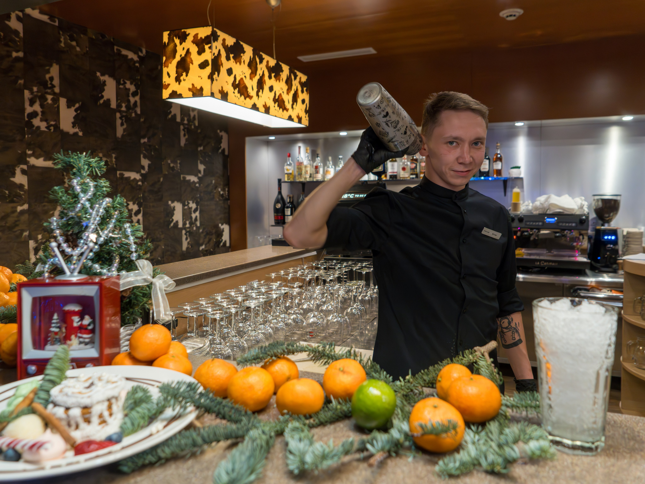 Новый год 2024 в ресторане Эрбелия. Репортажный фотограф в Красной Поляне и Сочи Павлюченко Екатерина