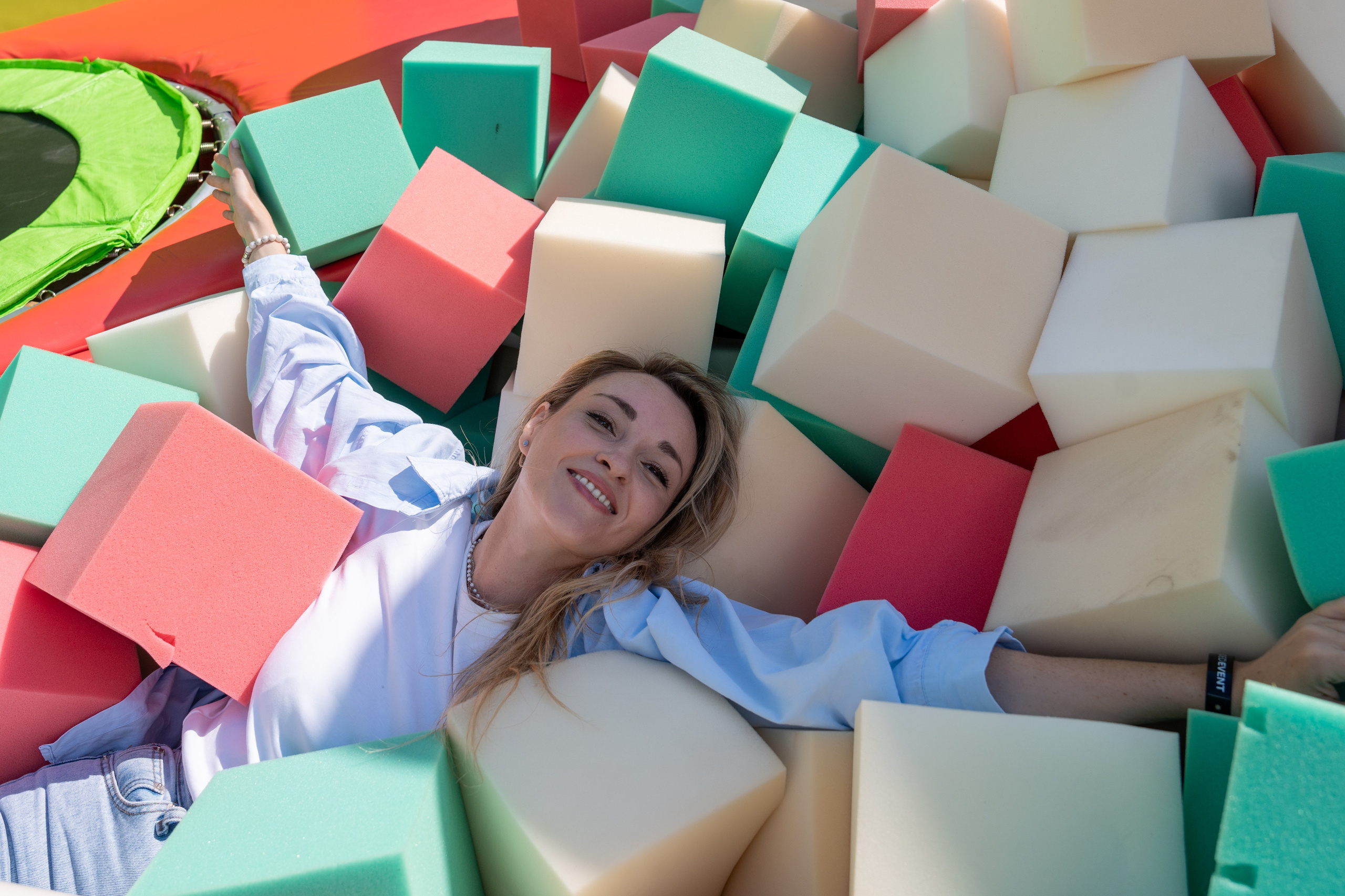 Фотоотчет партнеской интеграции для сети «Пятерочка» на фестивале «Grounded». Репортажный фотограф в Красной Поляне и Сочи Павлюченко Екатерина