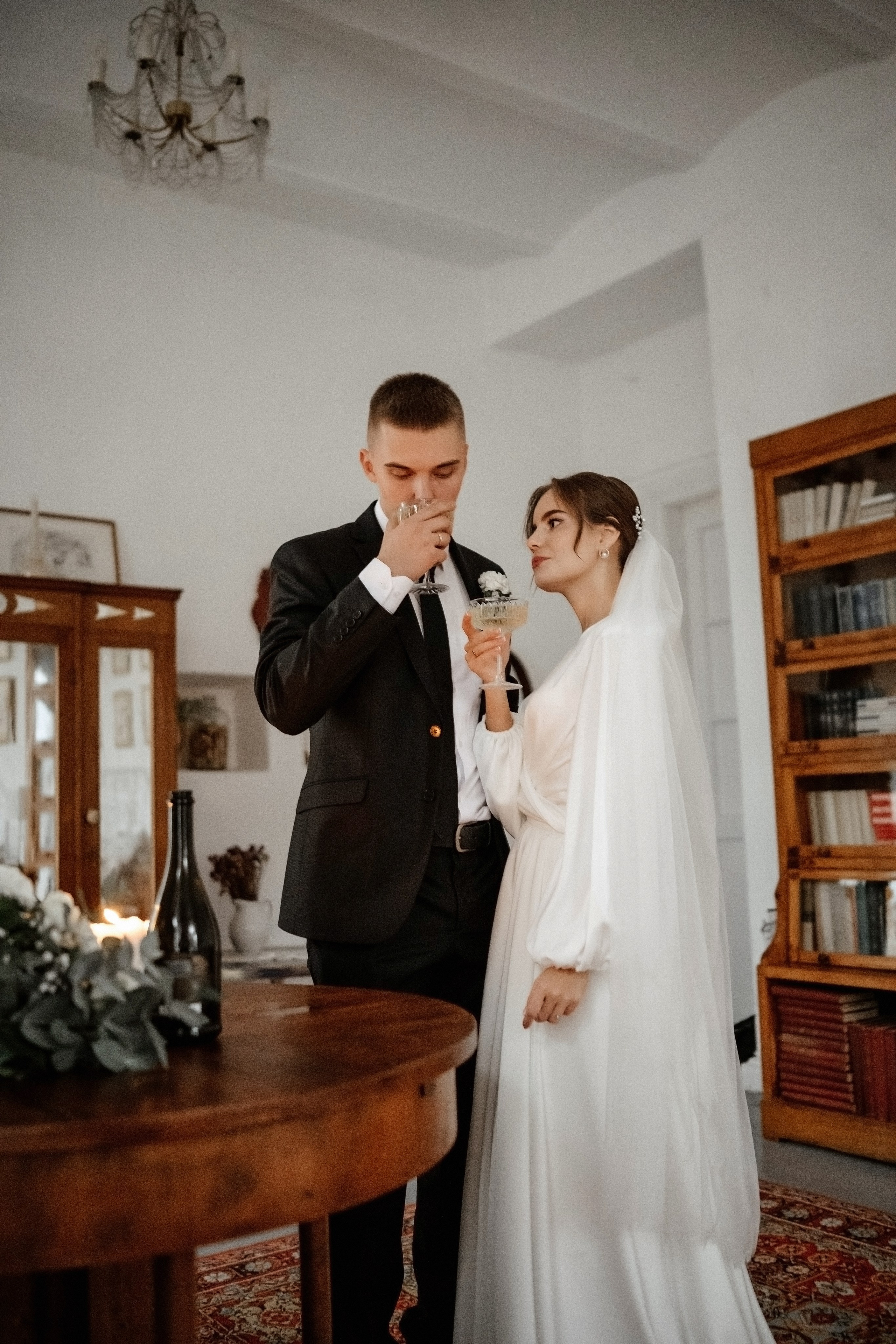 Свадебная фотосессия в Ливадийском дворце. Свадебный и семейный фотограф и видеограф, Крым, Москва, Санкт -Петербург