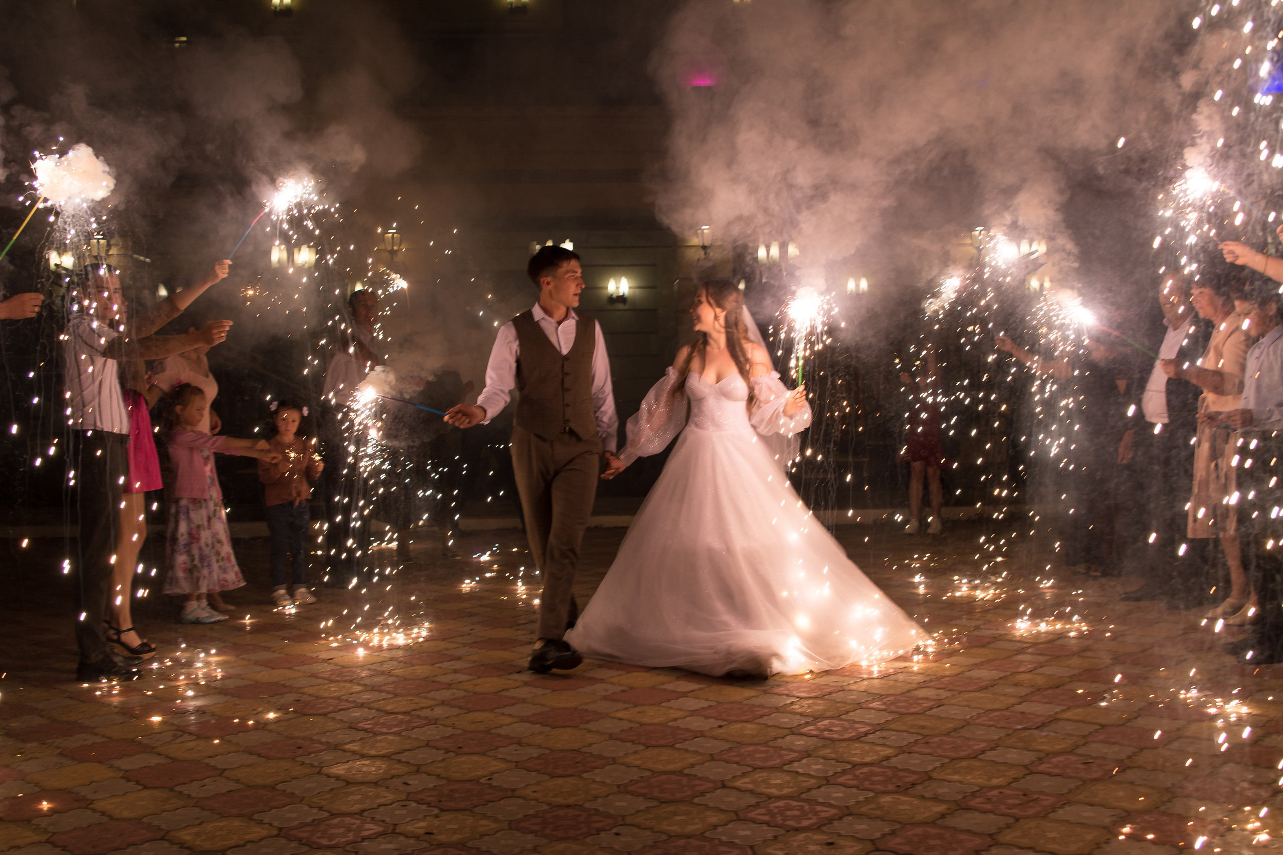 Репортажный фотограф на юбилей корпоратив, мероприятия в Уфе. Свадебный фотограф Тимур Хабибуллин