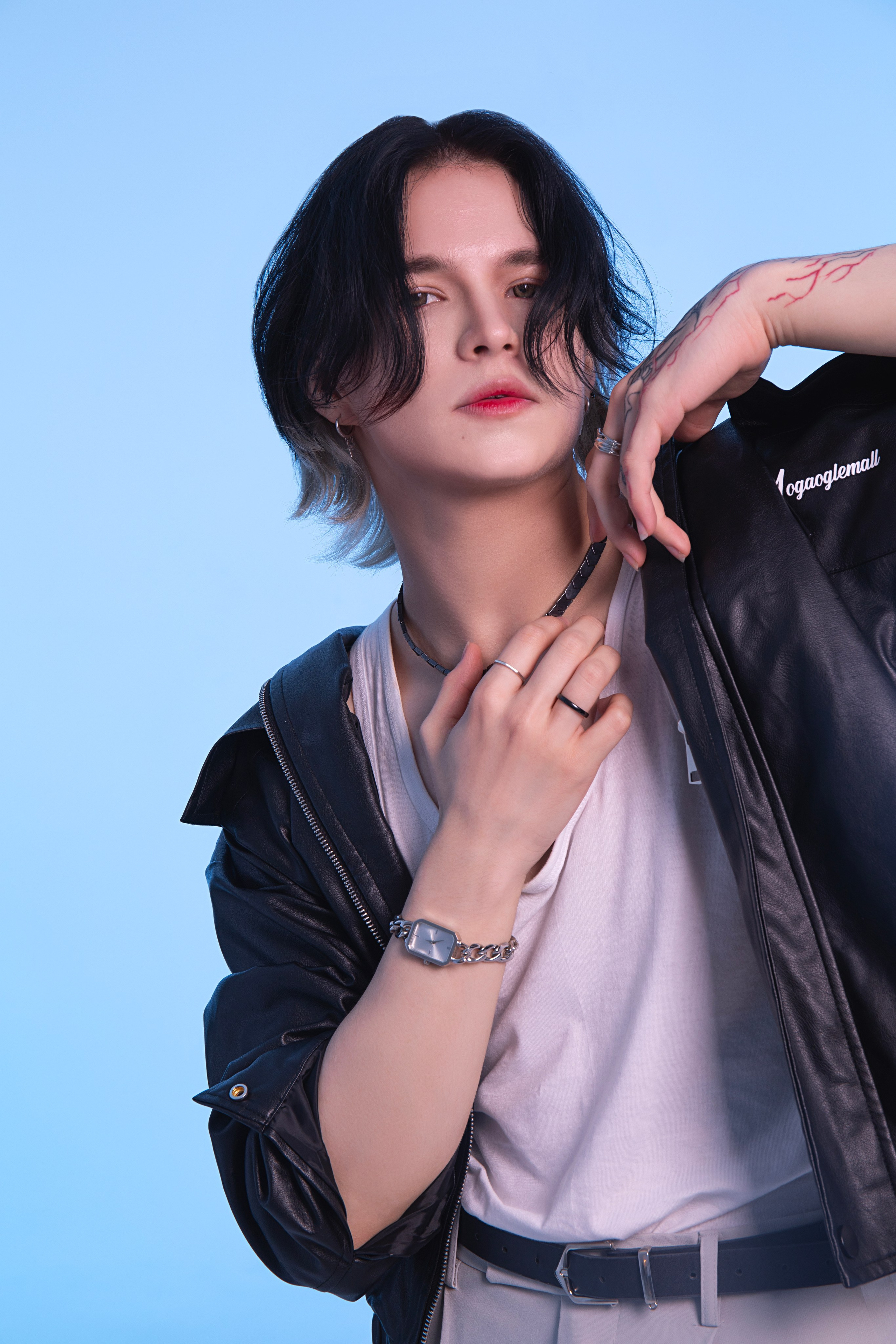 INJOO, IDOL STILE. Polaroud love