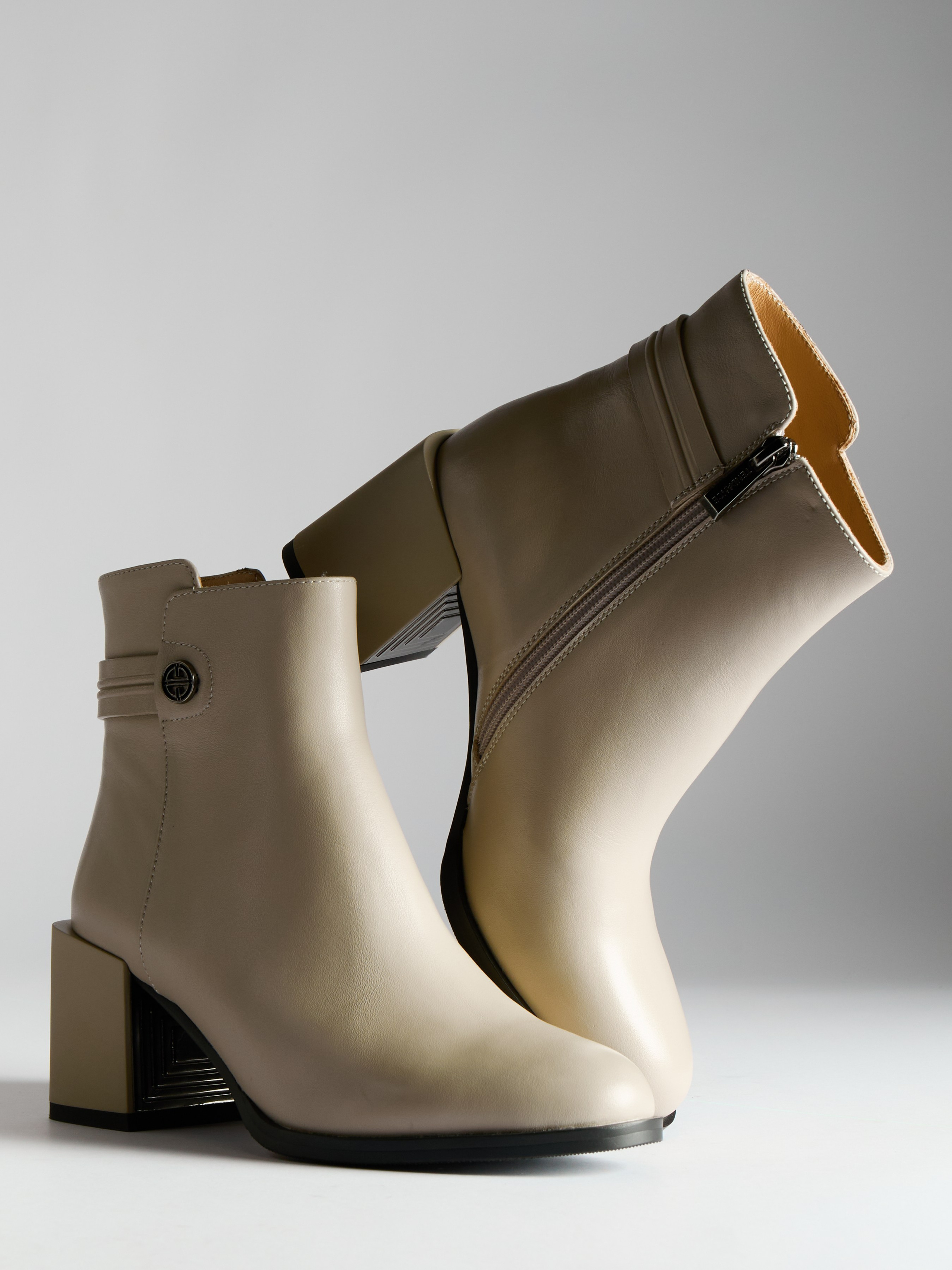 Предметный фотограф в Москве Евгений Шубин