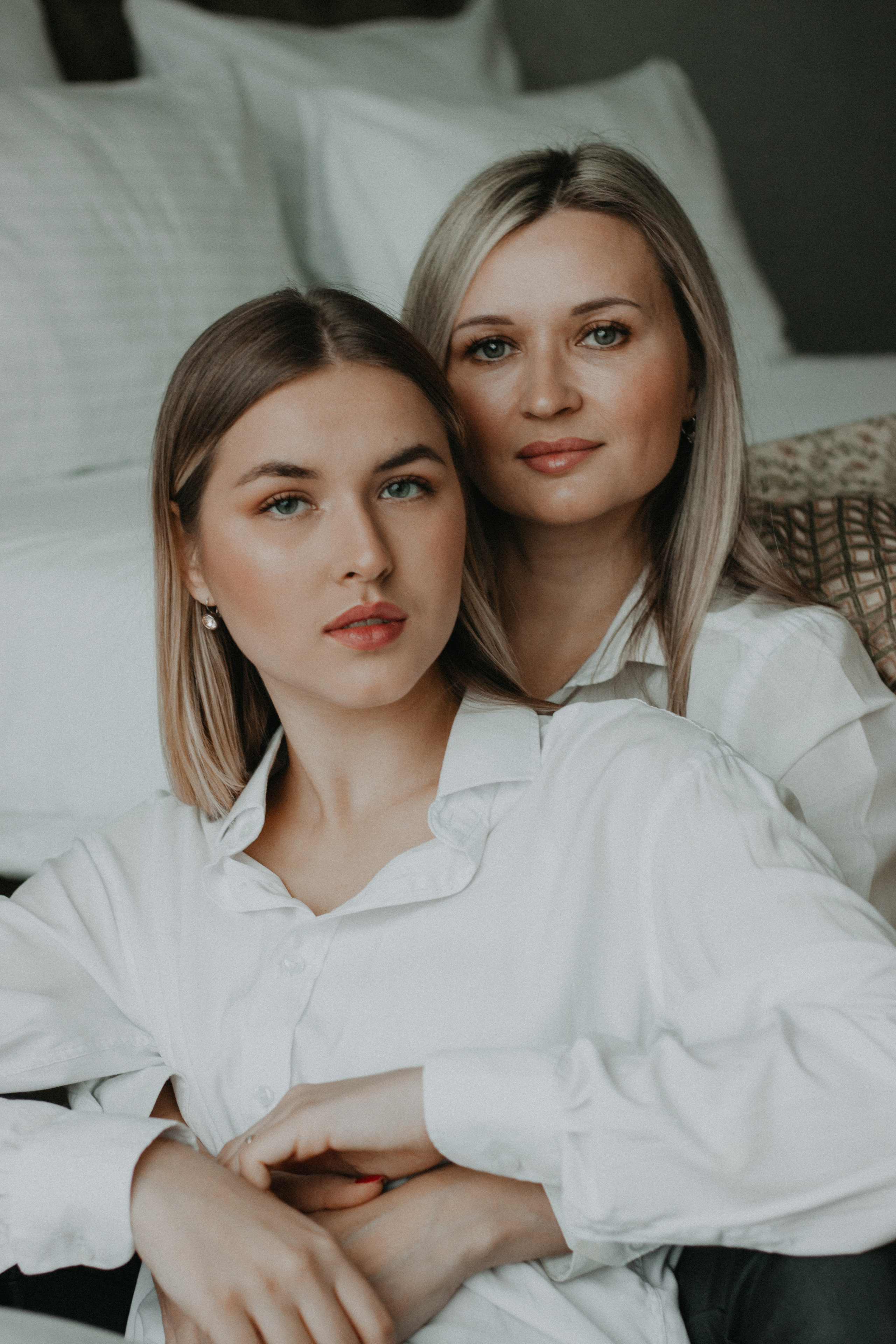 Мама & дочка, утро в отеле. Семейный фотограф в Екатеринбурге Валерия Федотова