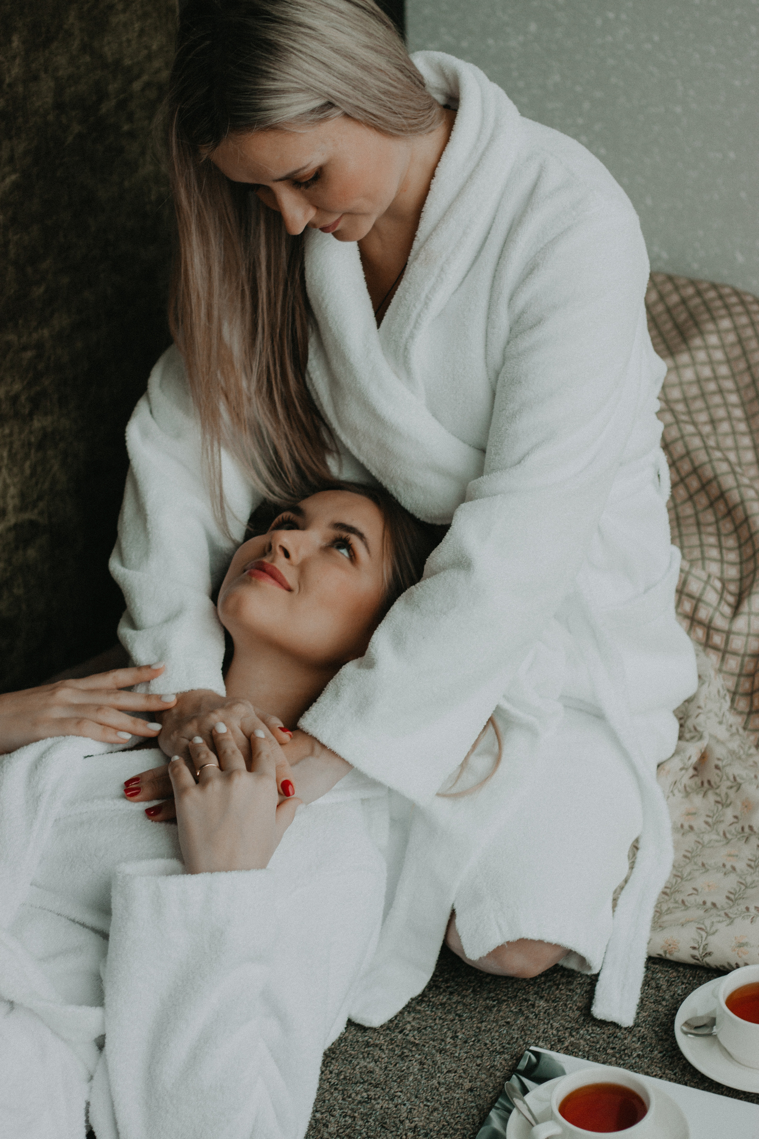 Мама & дочка, утро в отеле. Семейный фотограф в Екатеринбурге Валерия Федотова