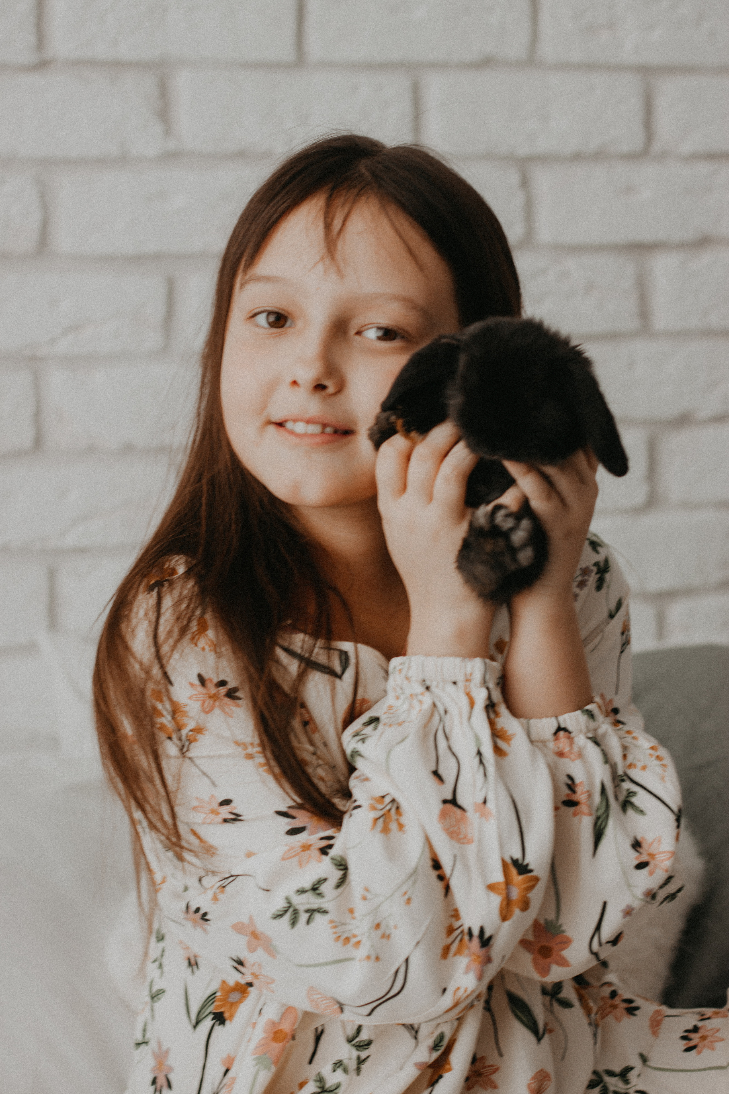 Алина и заяц. Семейный фотограф в Екатеринбурге Валерия Федотова