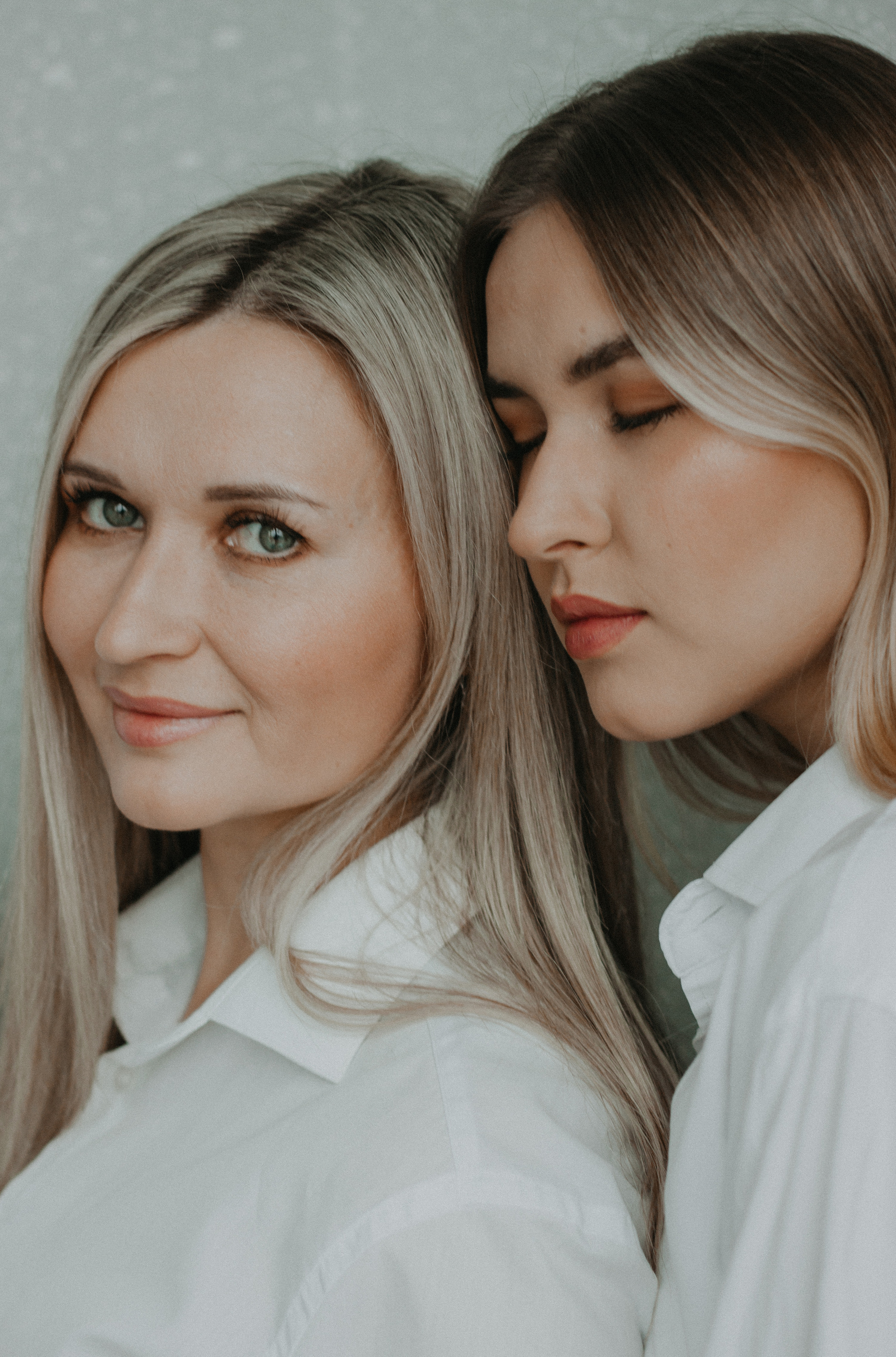 Мама & дочка, утро в отеле. Семейный фотограф в Екатеринбурге Валерия Федотова