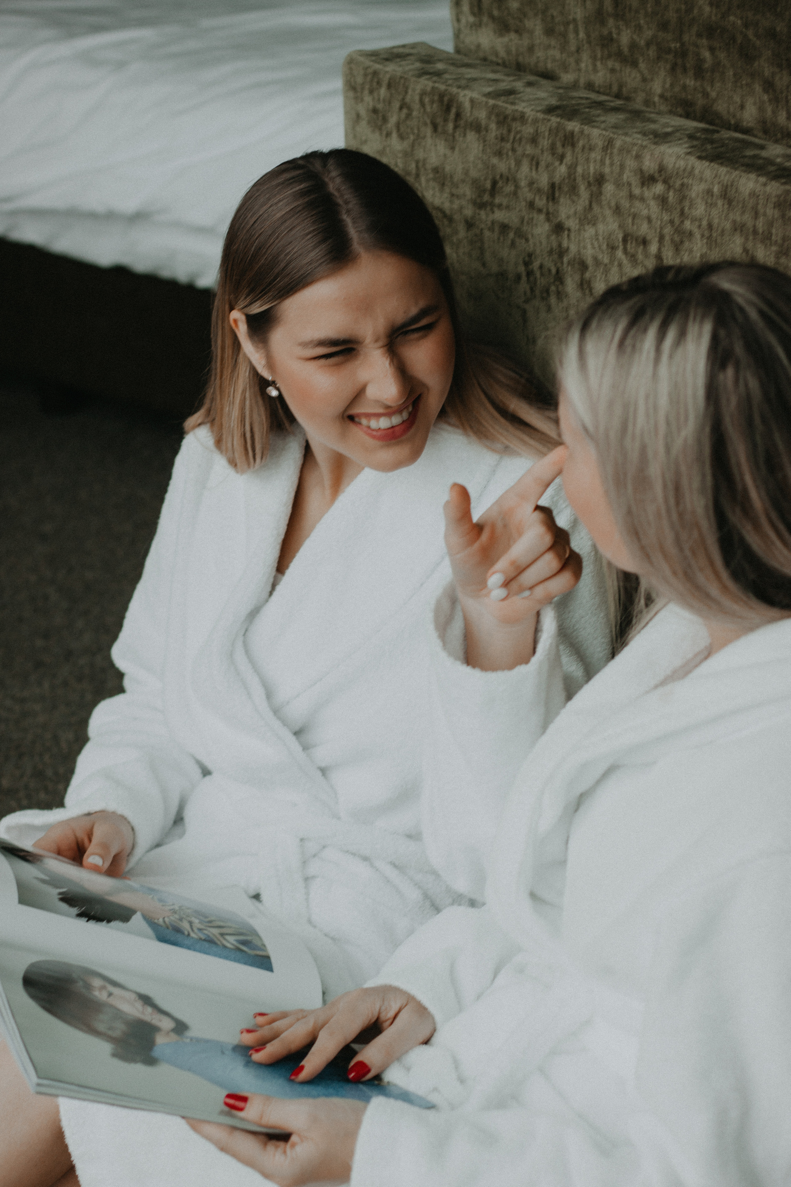 Мама & дочка, утро в отеле. Семейный фотограф в Екатеринбурге Валерия Федотова