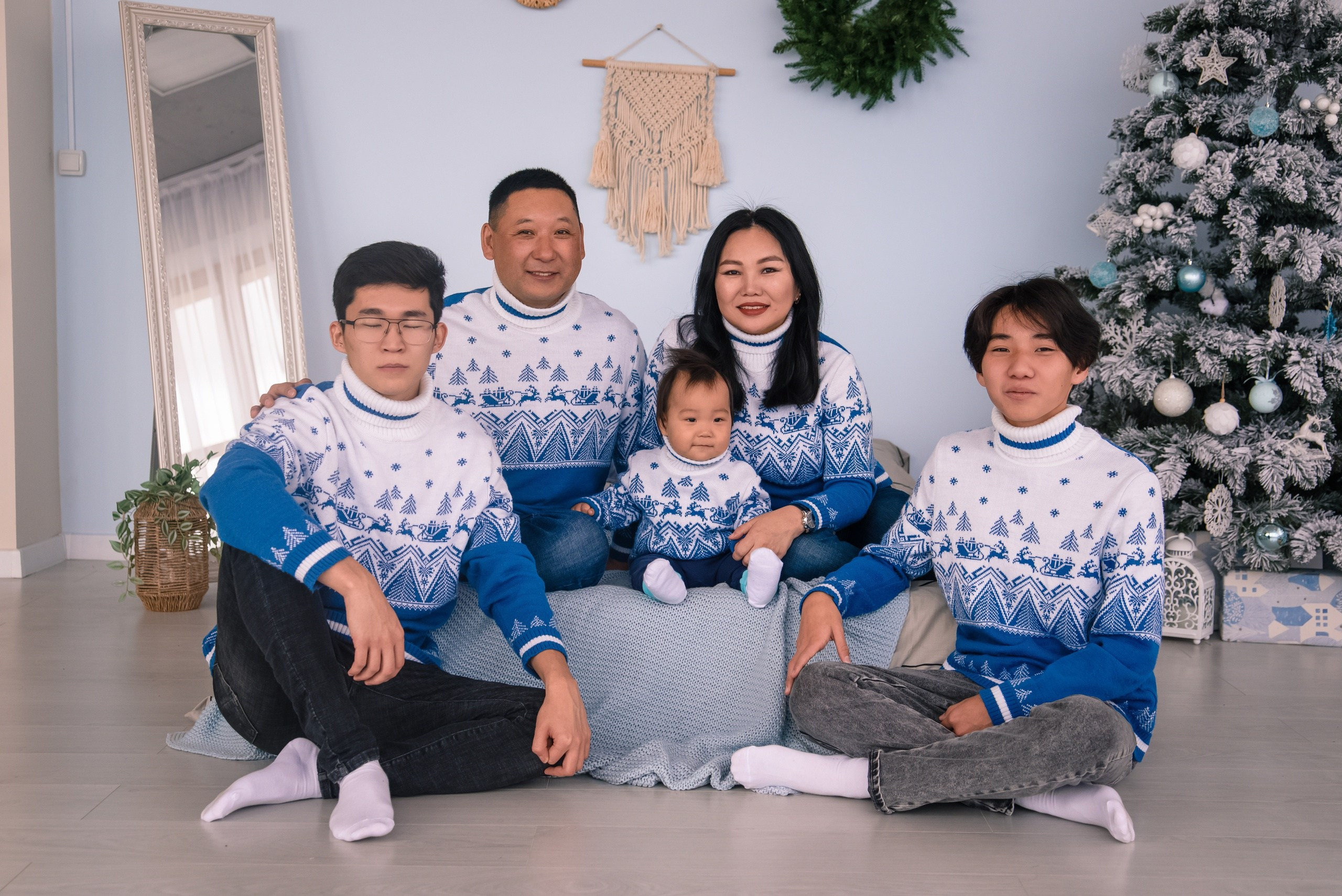 Комплекты Family look. Фотостудия Малина в городе Улан-Удэ. Фотограф Ирина Жарникова