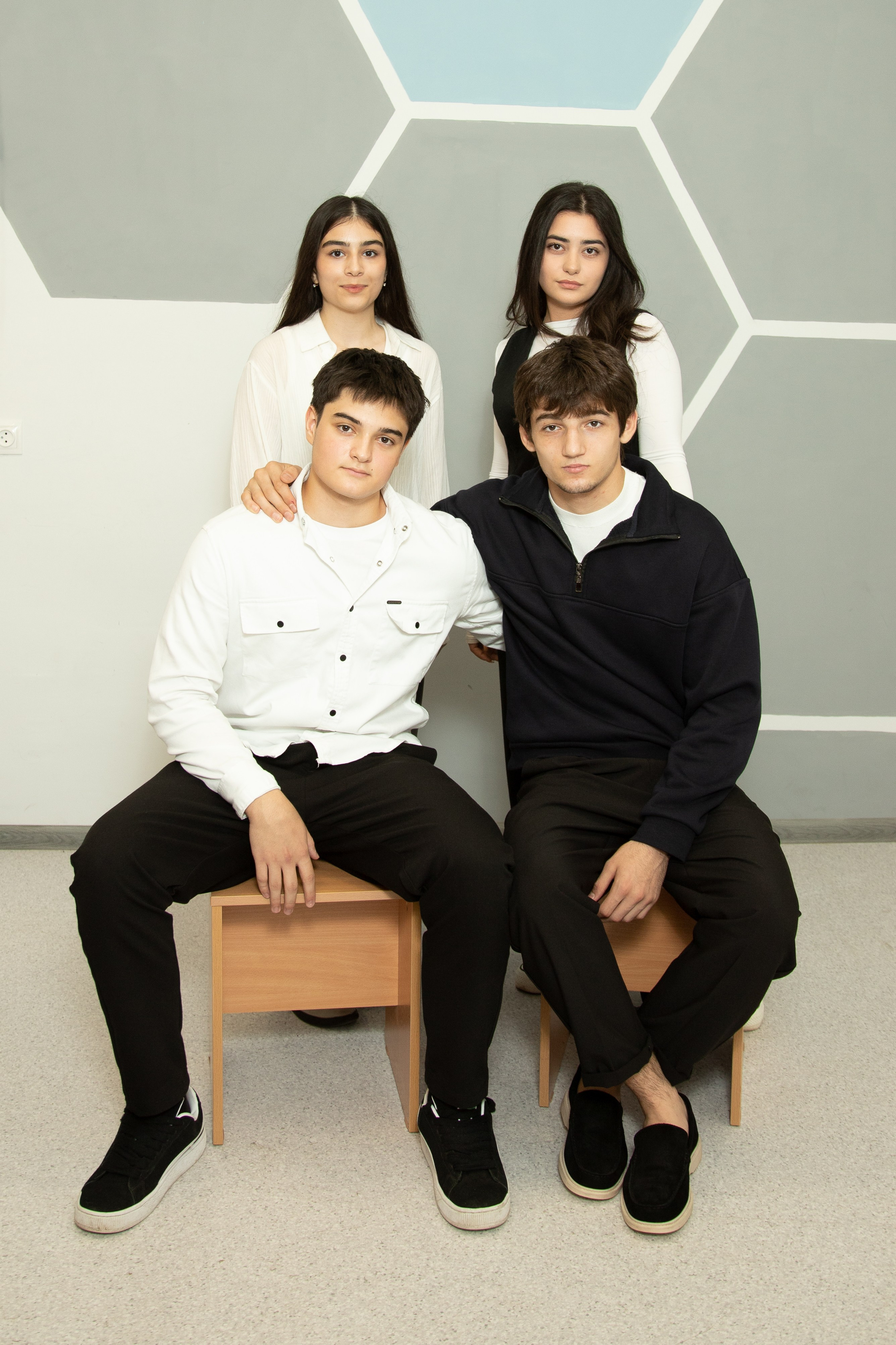 9  и 11 классы. Школьный фотограф в г. Нальчик Галимат Абитова