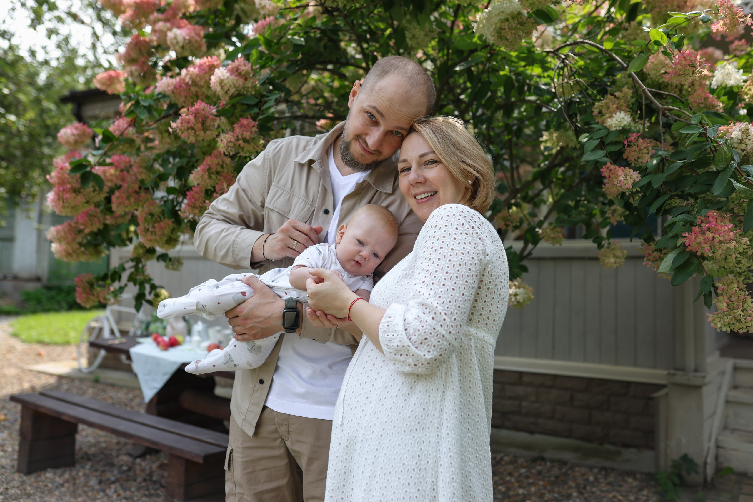 Семейная фотосессия в загородной студии. Фотограф в Железнодорожном и Балашихе