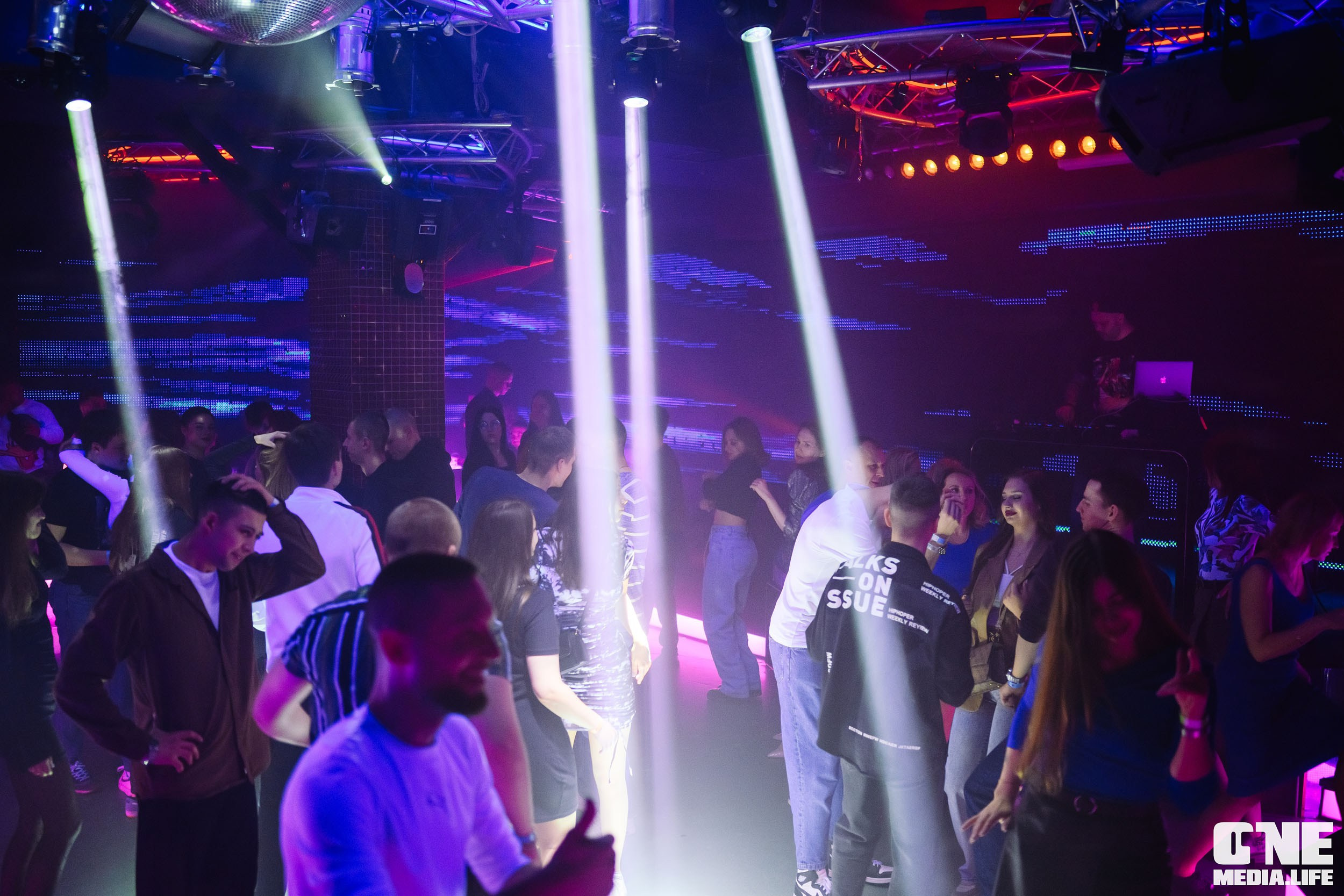 Фотоотчет из РК Планета. One Media Life: фоторепортажи, фотоотчеты с мероприятий и заведений