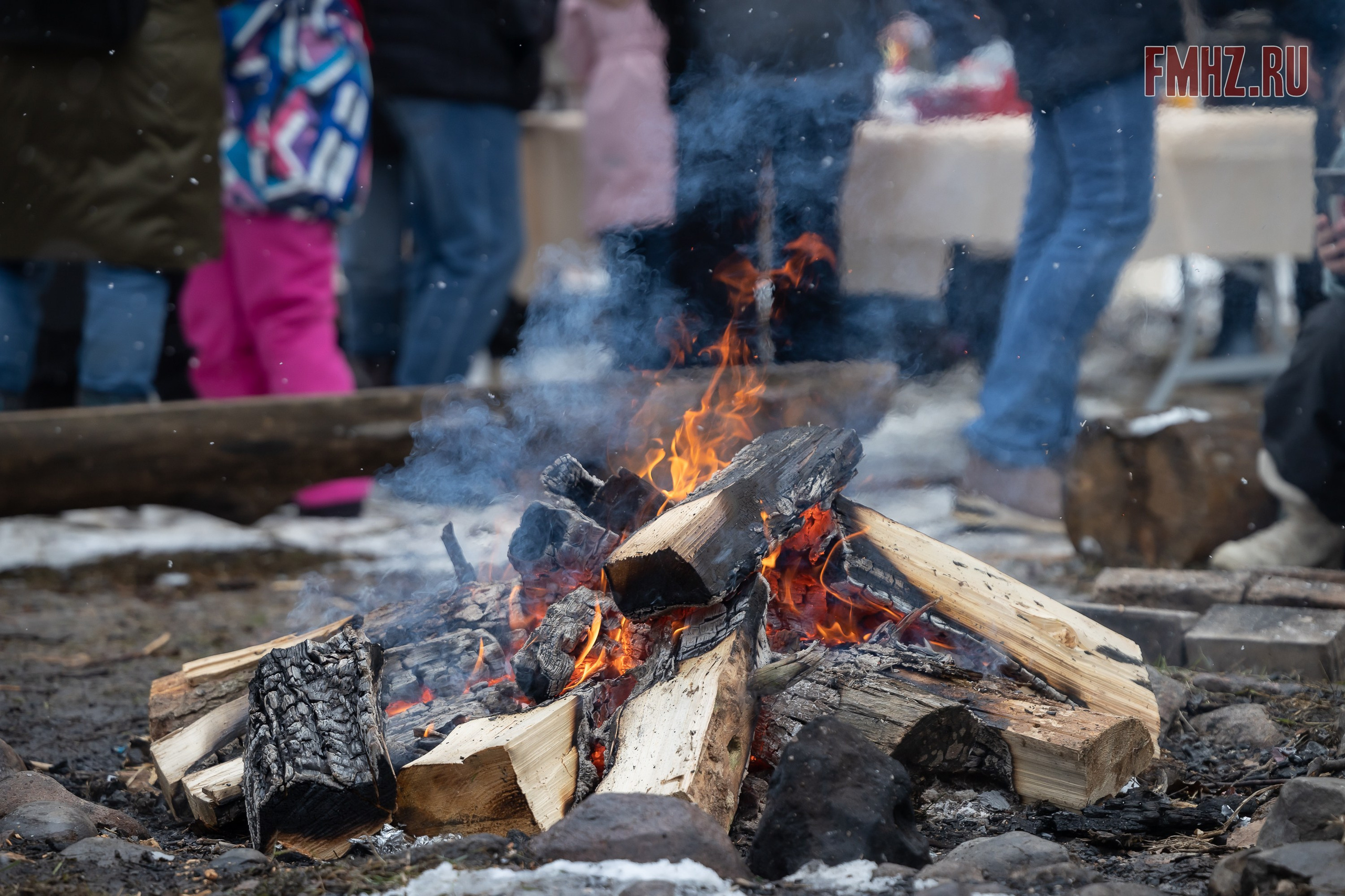 Масленица на аллее памяти «Вечный сезон» 02.03.2025. Фотограф Владимир Охрименко