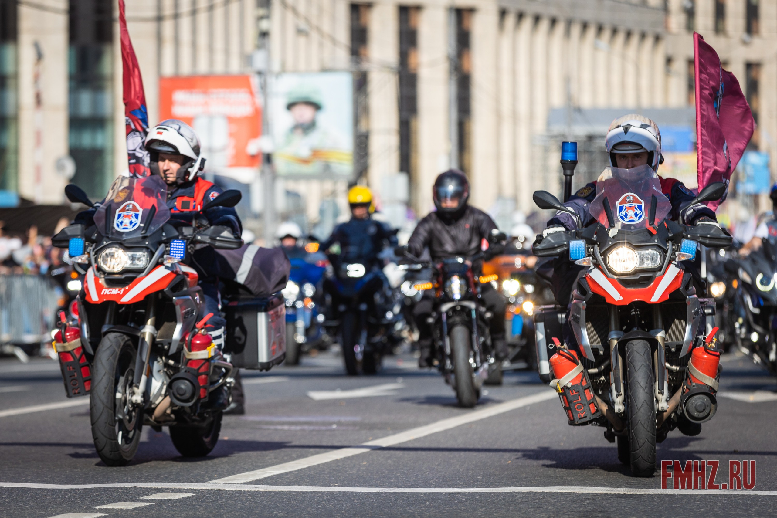 Закрытие Мотосезона 2023 на проспекте Академика Сахарова. Фотограф Владимир Охрименко