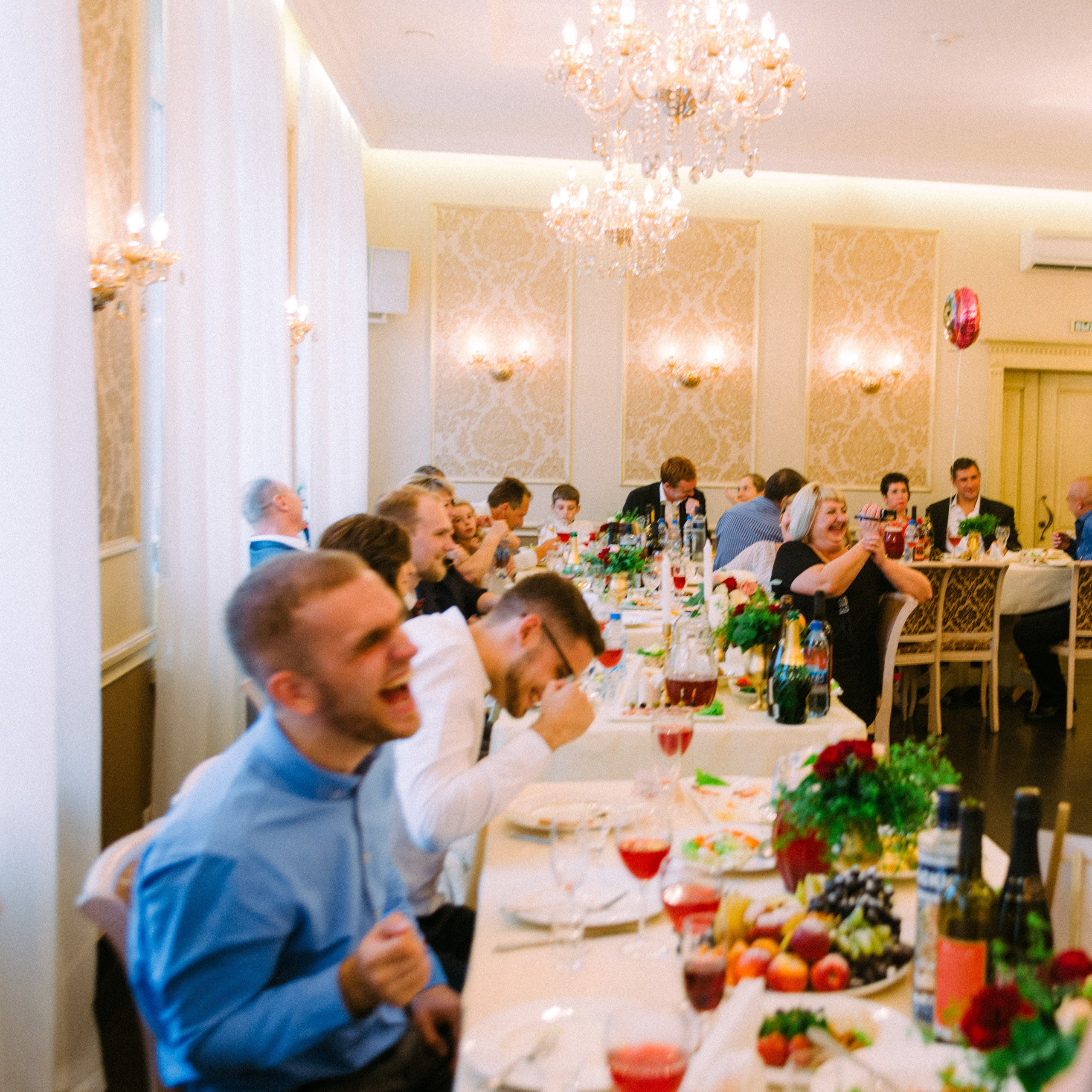 Солнце, яблоки и лодка. Фотограф Серафим Крюков