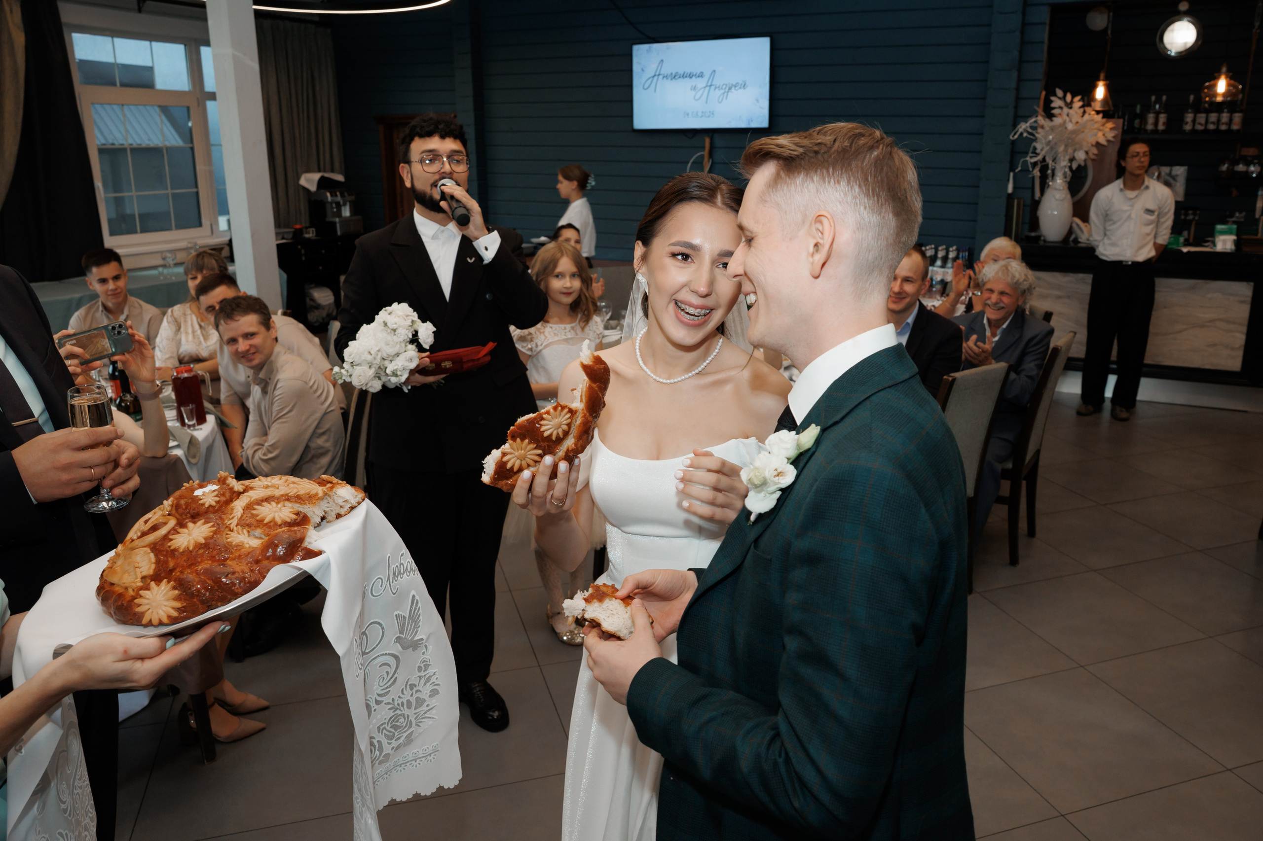 Регистрация в отеле Fish Point, ЗАГС Бутово, прогулка в Остафьево. Свадебный и репортажный фотограф (Москва, Королев и другие)