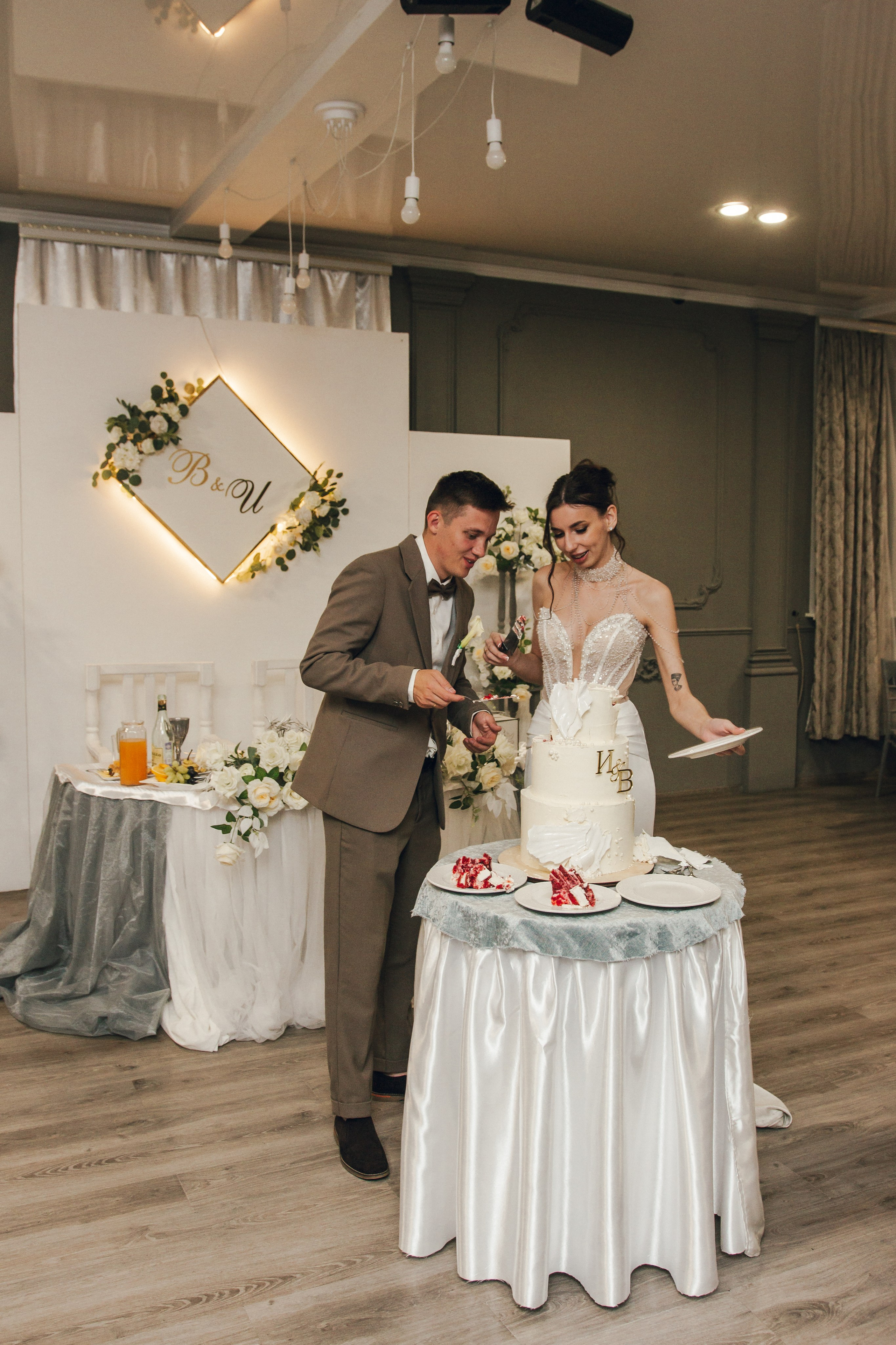 Влад и Ира Ramada Hotel. Фотограф Новосибирск