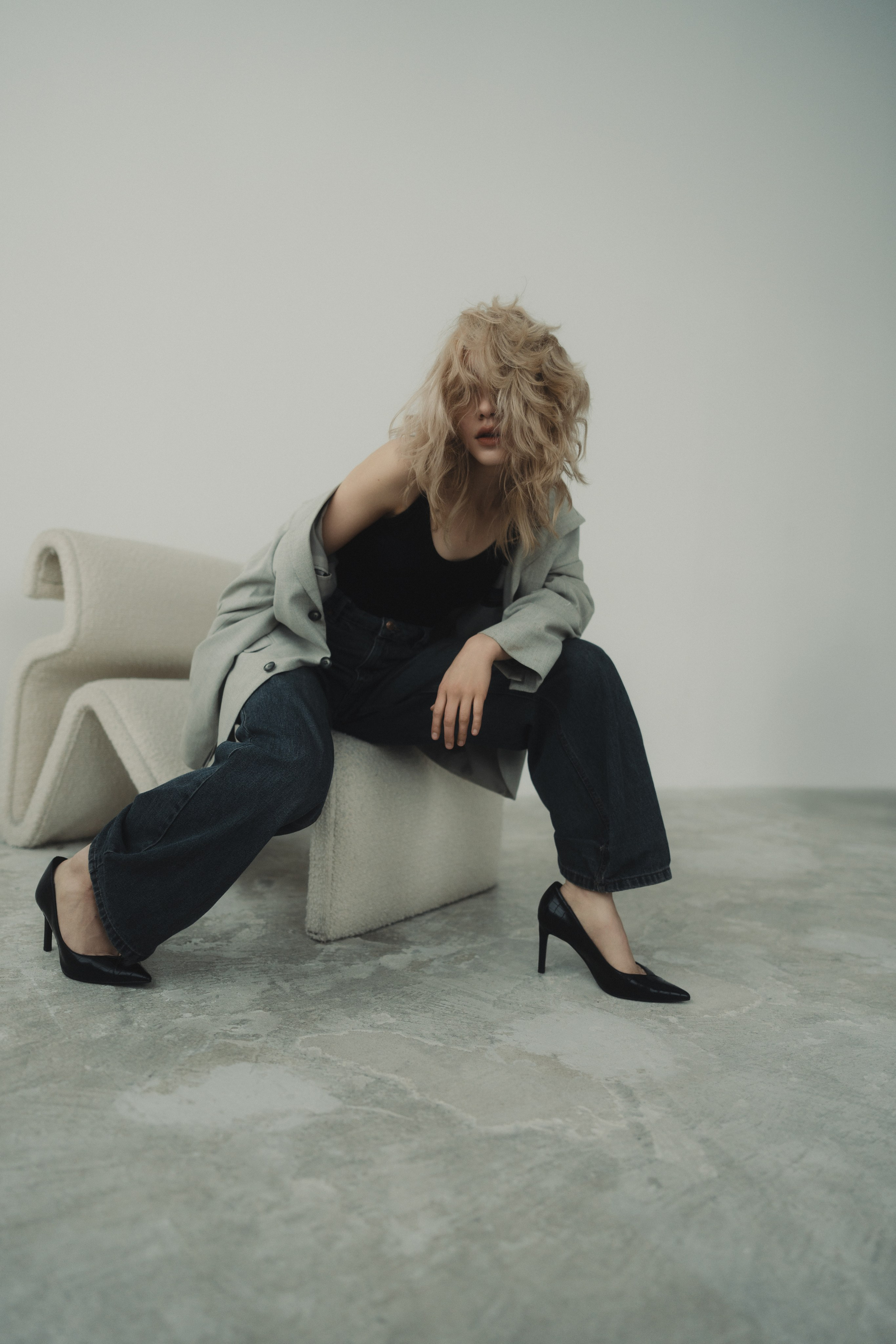 Portrait photo shoot with Alena at the Svet studio, Kazan — Anton Avanzato