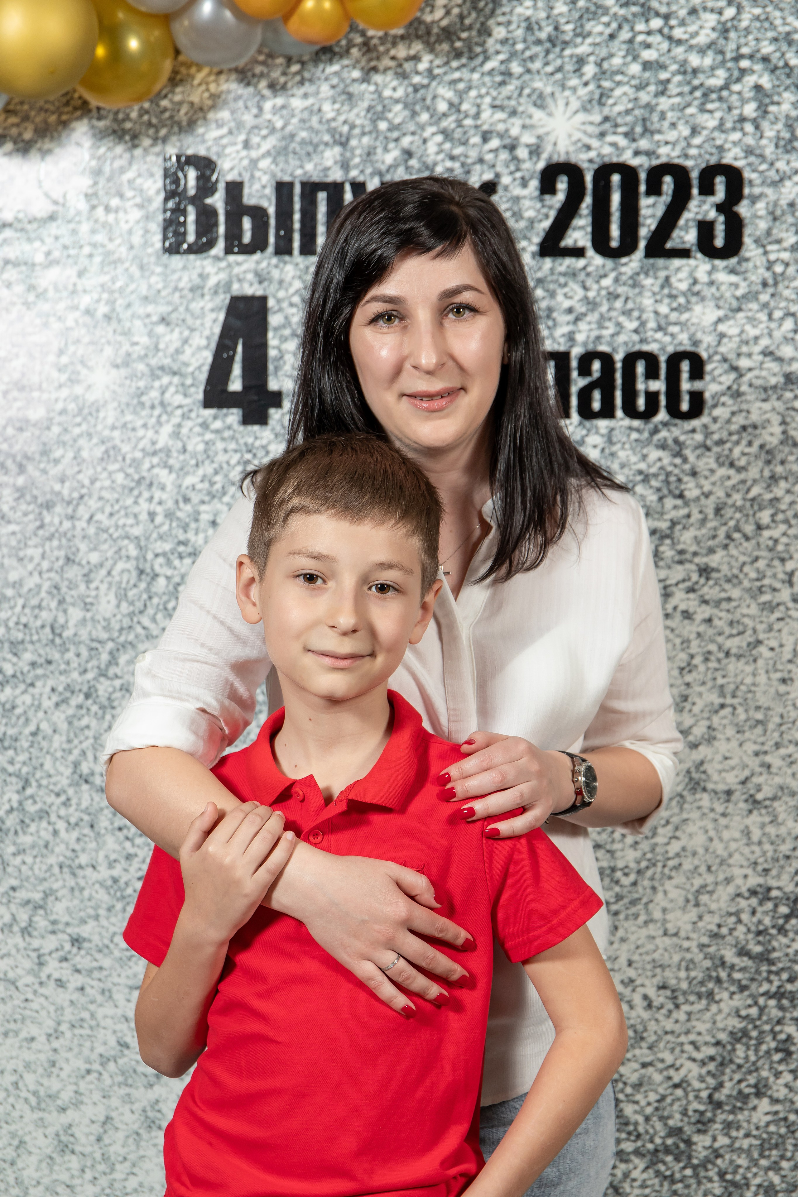 Выпуск 4Б 23 год. Семейный и свадебный фотограф в Геленджике Михаил Шматов