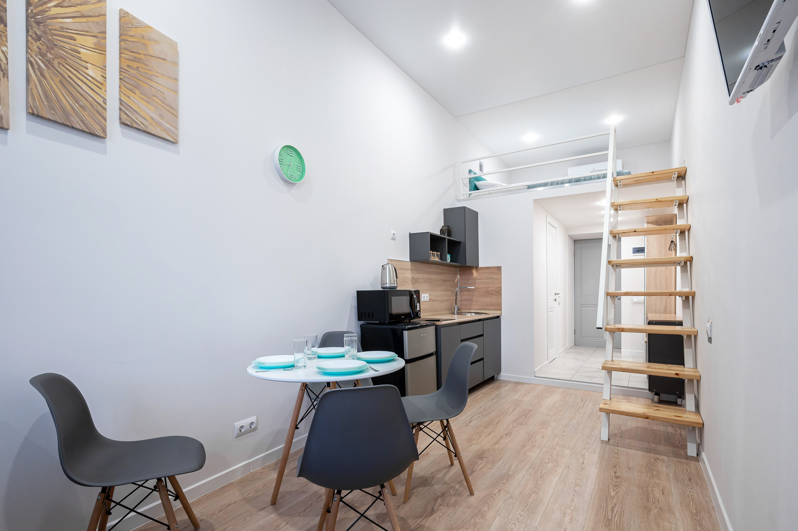 Студия на Коломенской. Интерьерный фотограф. Фото- видеосъемка недвижимости Санкт-Петербург