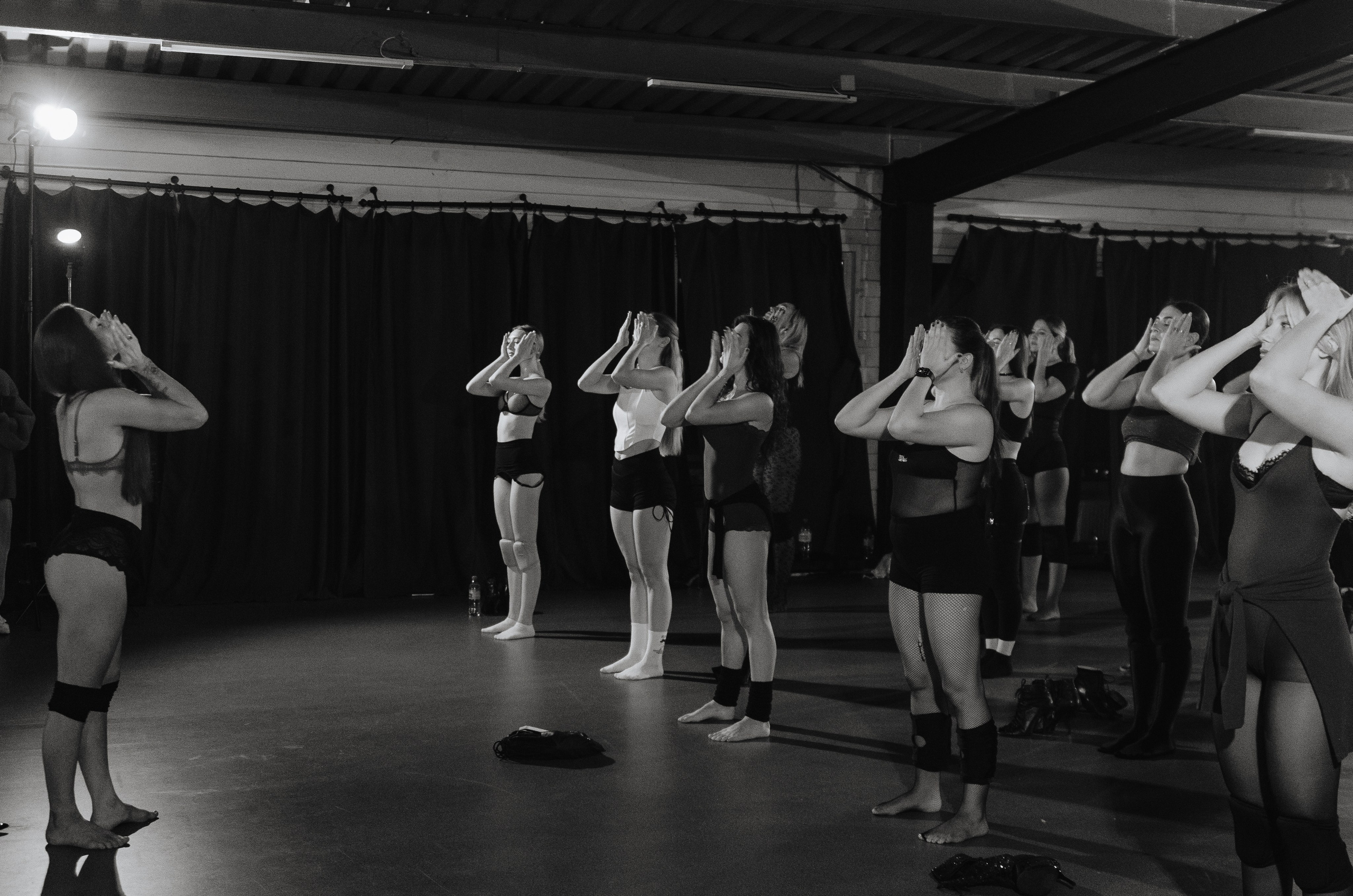 Мастер-классы по High Heels/Girly hip-hop от Оксаны ATTA. Денисова Аля — фотограф для парных съемок и индивидуальных историй в Барнауле