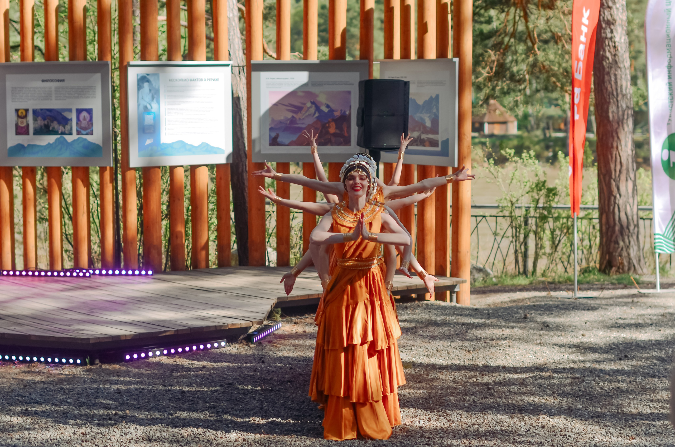 Фестиваль «Цветение Маральника на Алтае 2025». Фоторепортаж. Денисова Аля — фотограф для парных съемок и индивидуальных историй в Барнауле