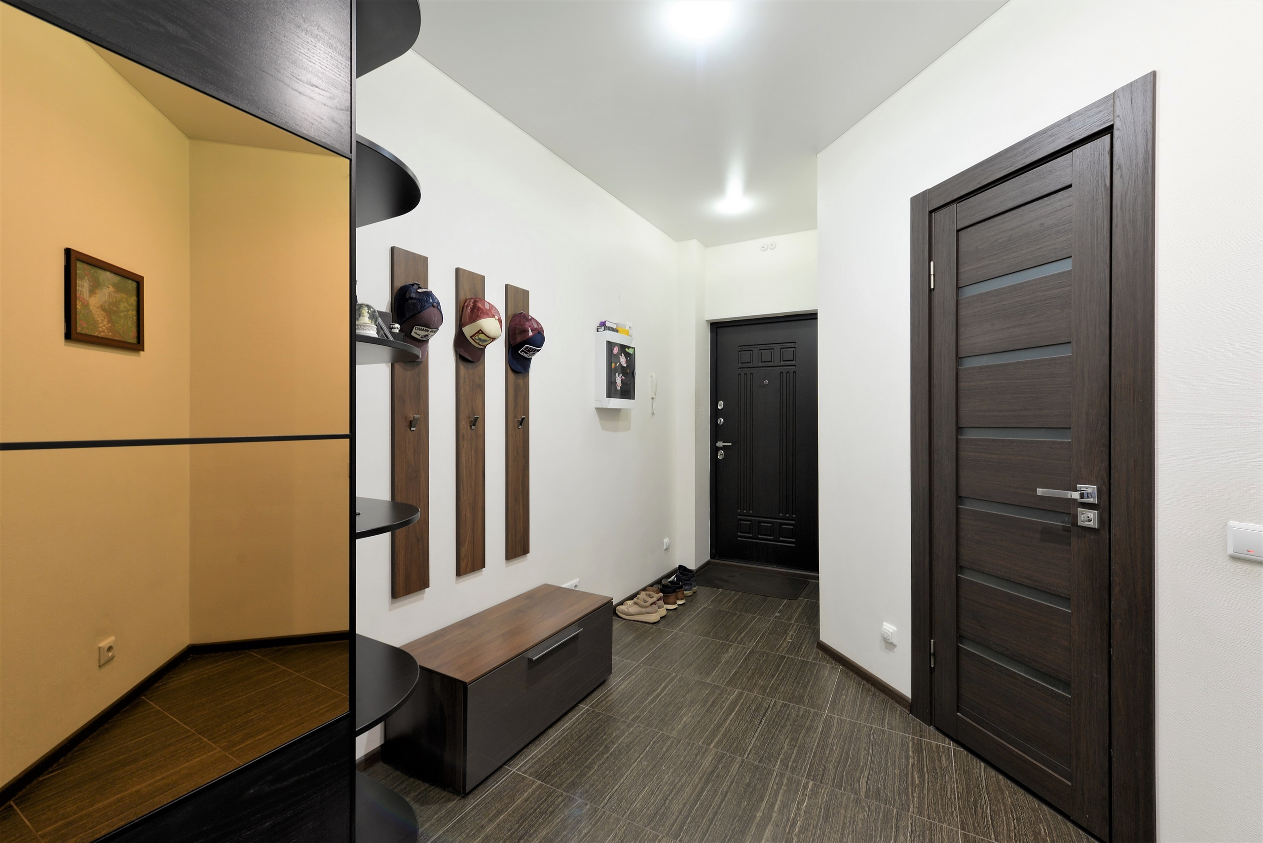 прихожая в квартире в Кудрово, шкаф-купе