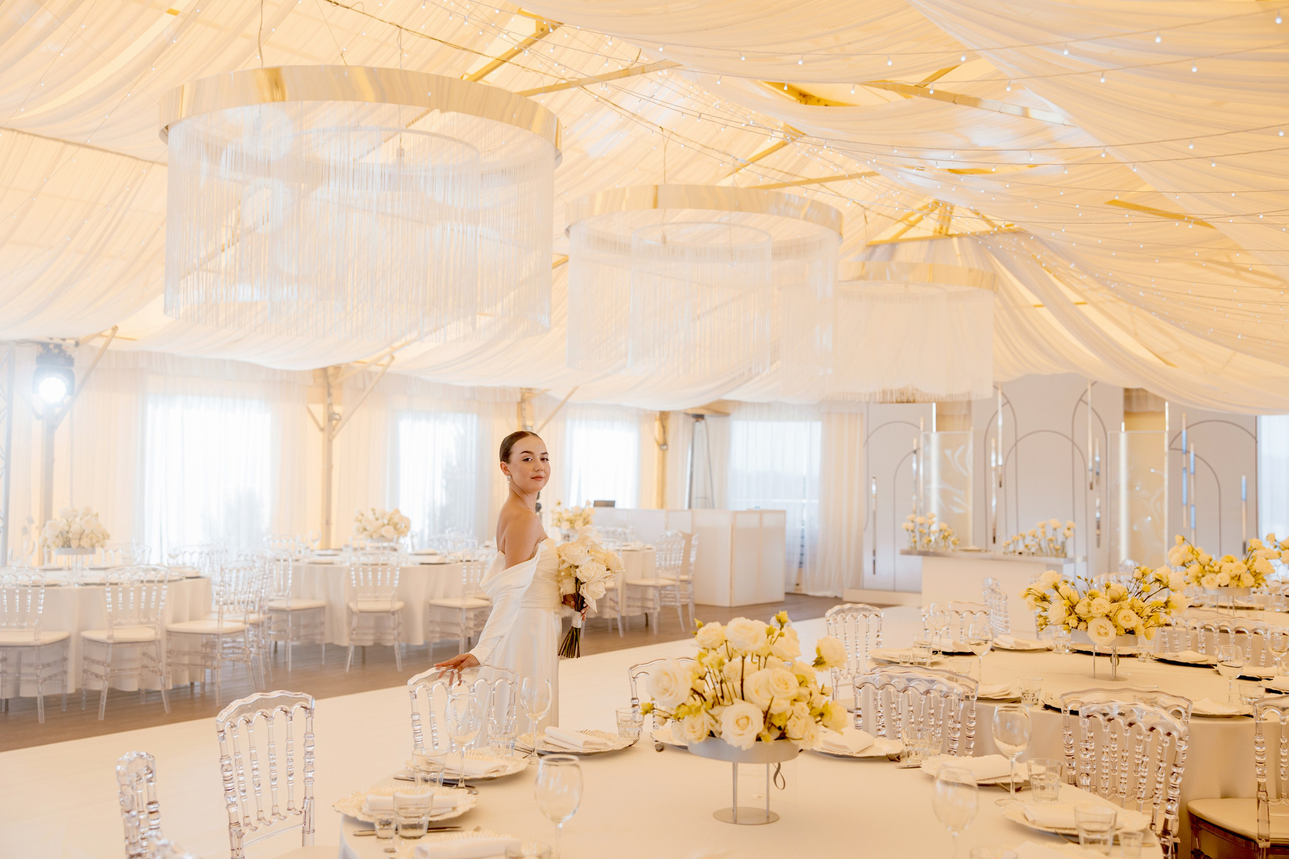 Красивая свадьба в классическом стиле. Организатор Романова Любовь