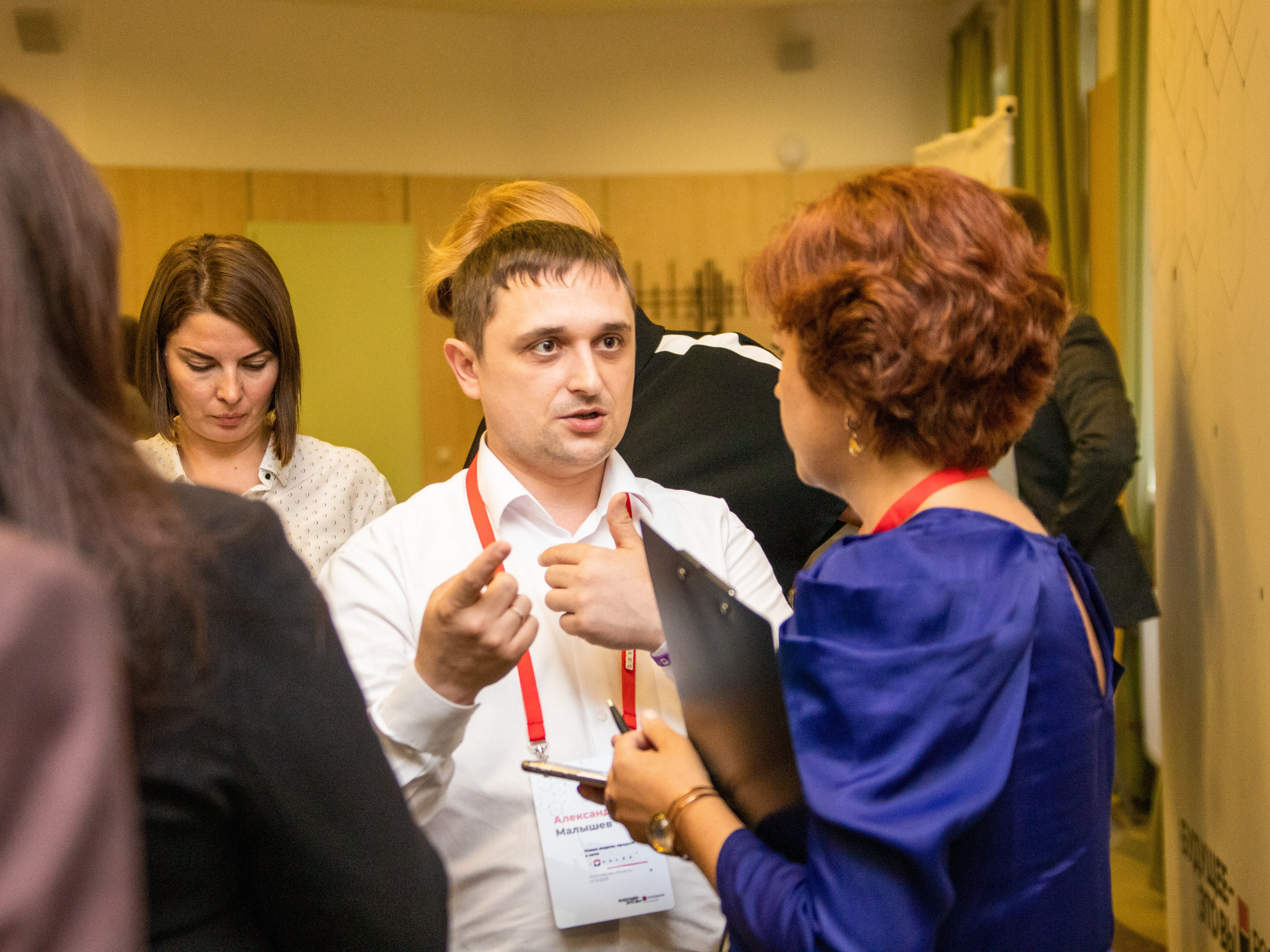 Форум / Конференция. Фотограф видеограф широкого профиля Денис Захаров