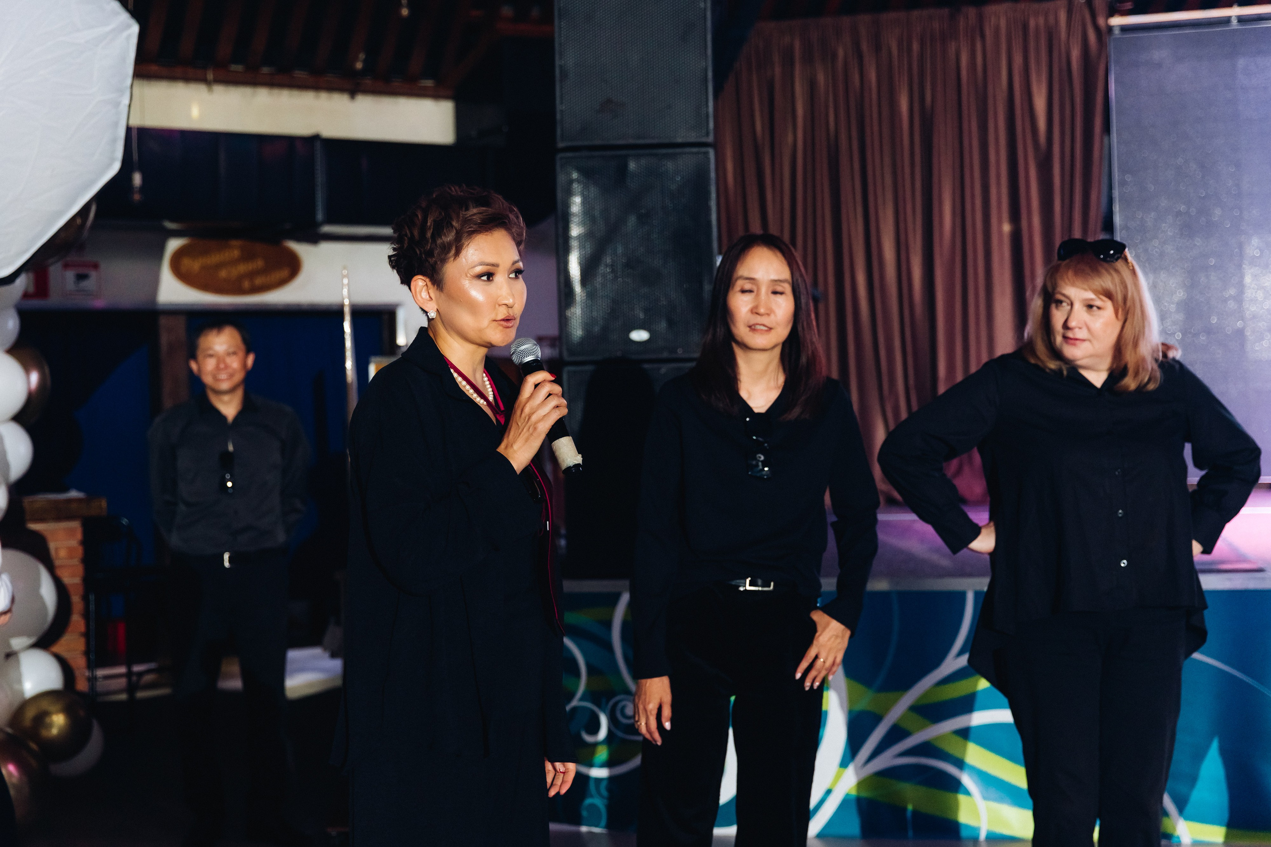 Выпускной вечер. 49 школа. Баран на корове. Свадебный и семейный фотограф в Улан-Удэ