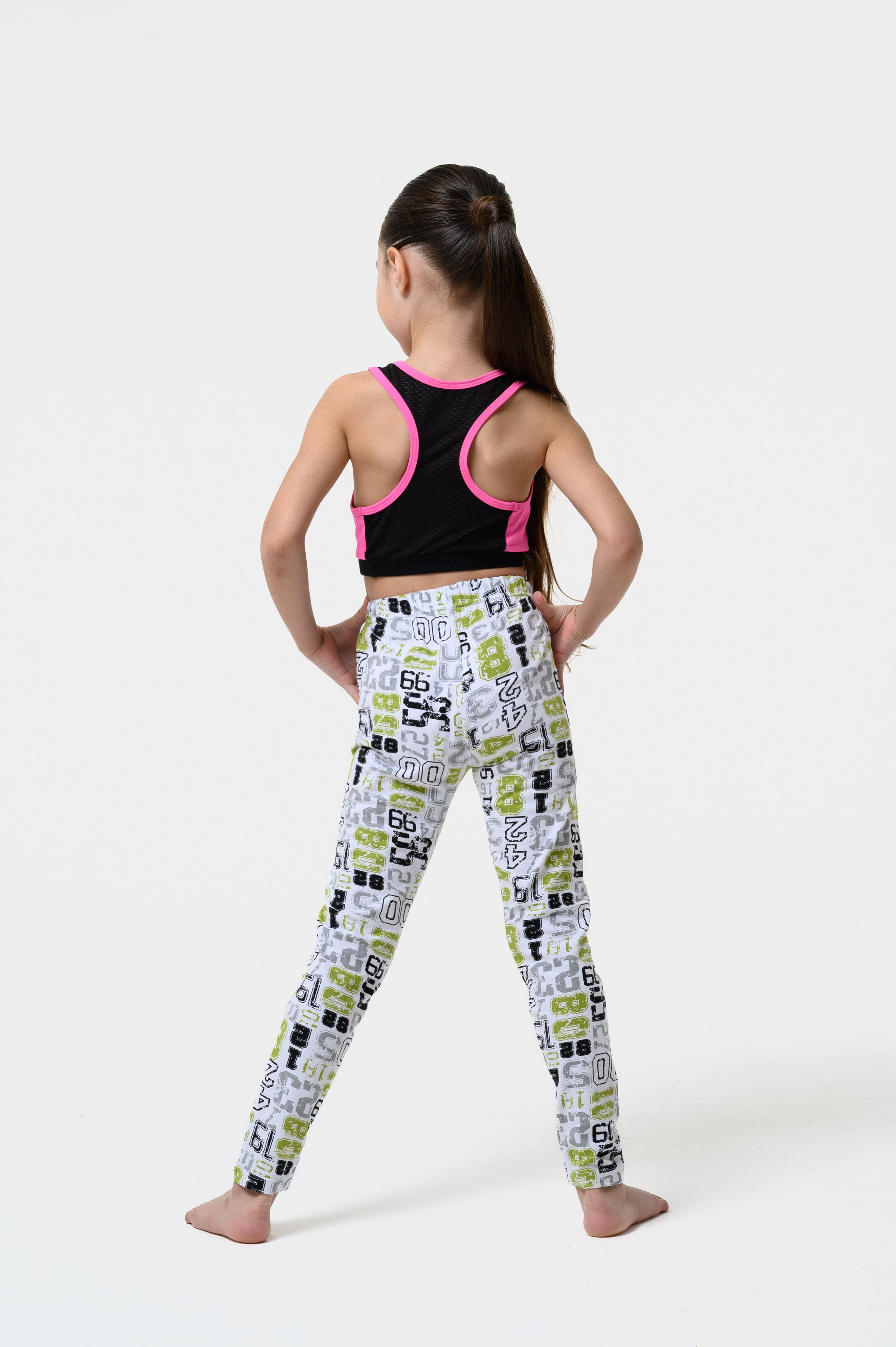 Предметная фотосъёмка детской одежды на модели от фотографа из Казани Алексея Клейменова