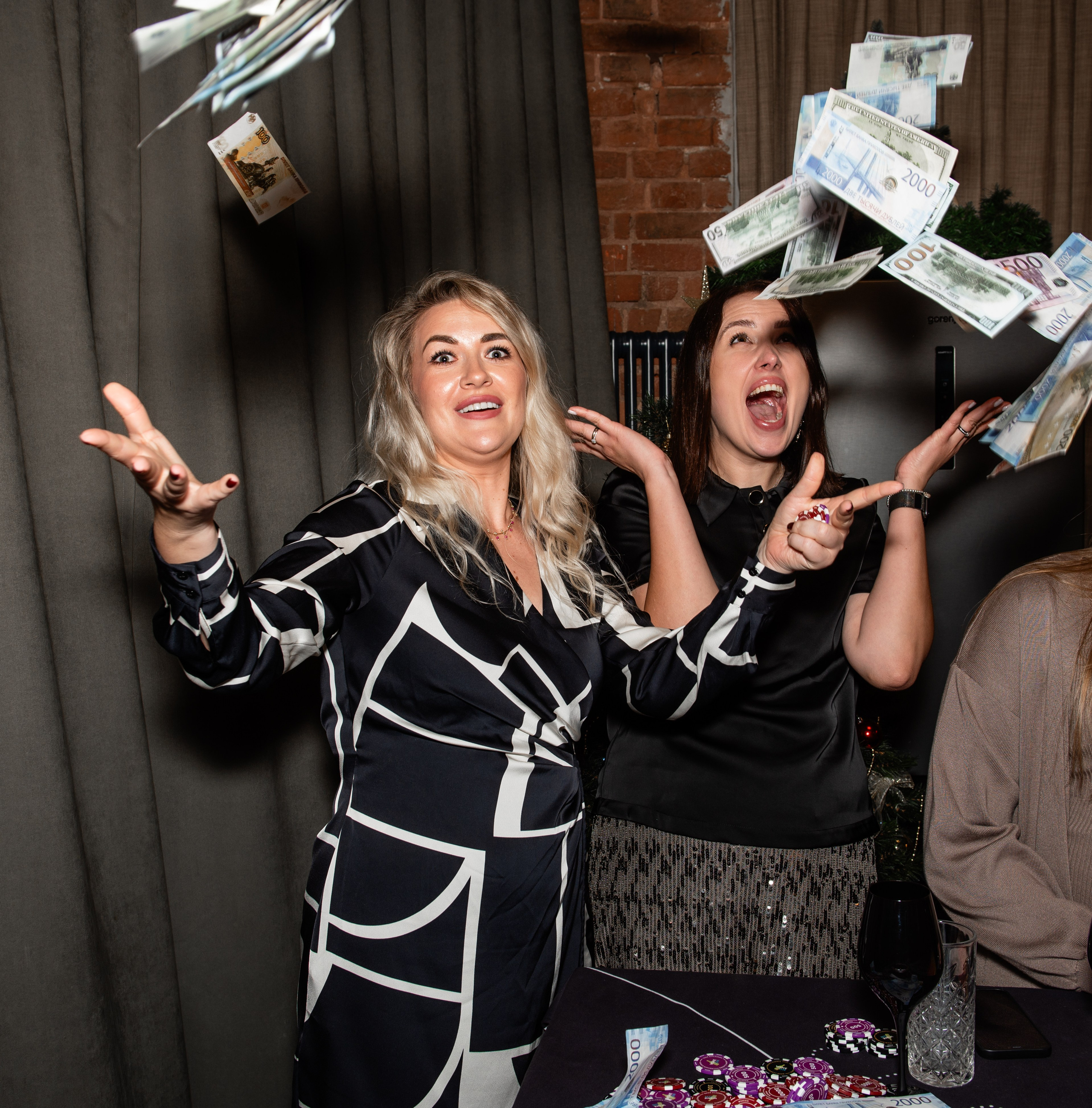 Корпорат Yapay. Профессиональный фотограф в Москве Александра Харламова